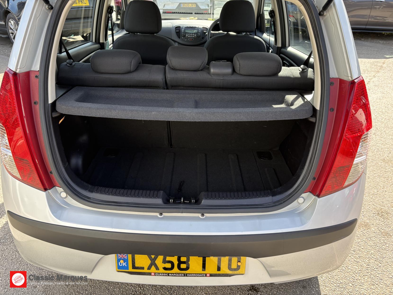 Hyundai i10 1.2 Comfort Hatchback 5dr Petrol Auto Euro 4 (77 bhp)