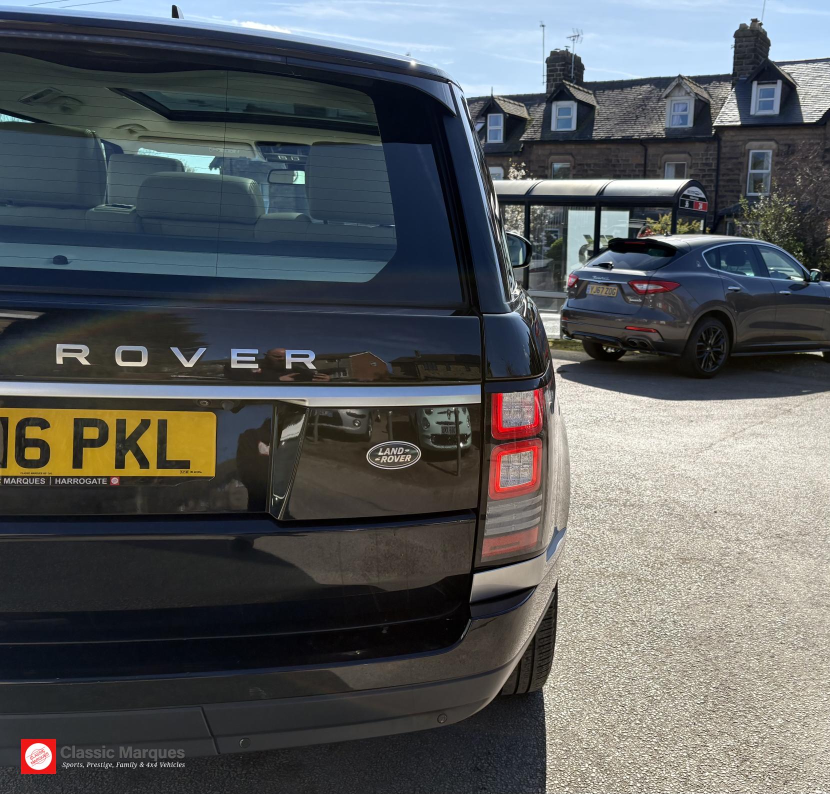 Land Rover Range Rover 3.0 TD V6 Vogue SUV 5dr Diesel Auto 4WD Euro 6 (s/s) (258 ps)
