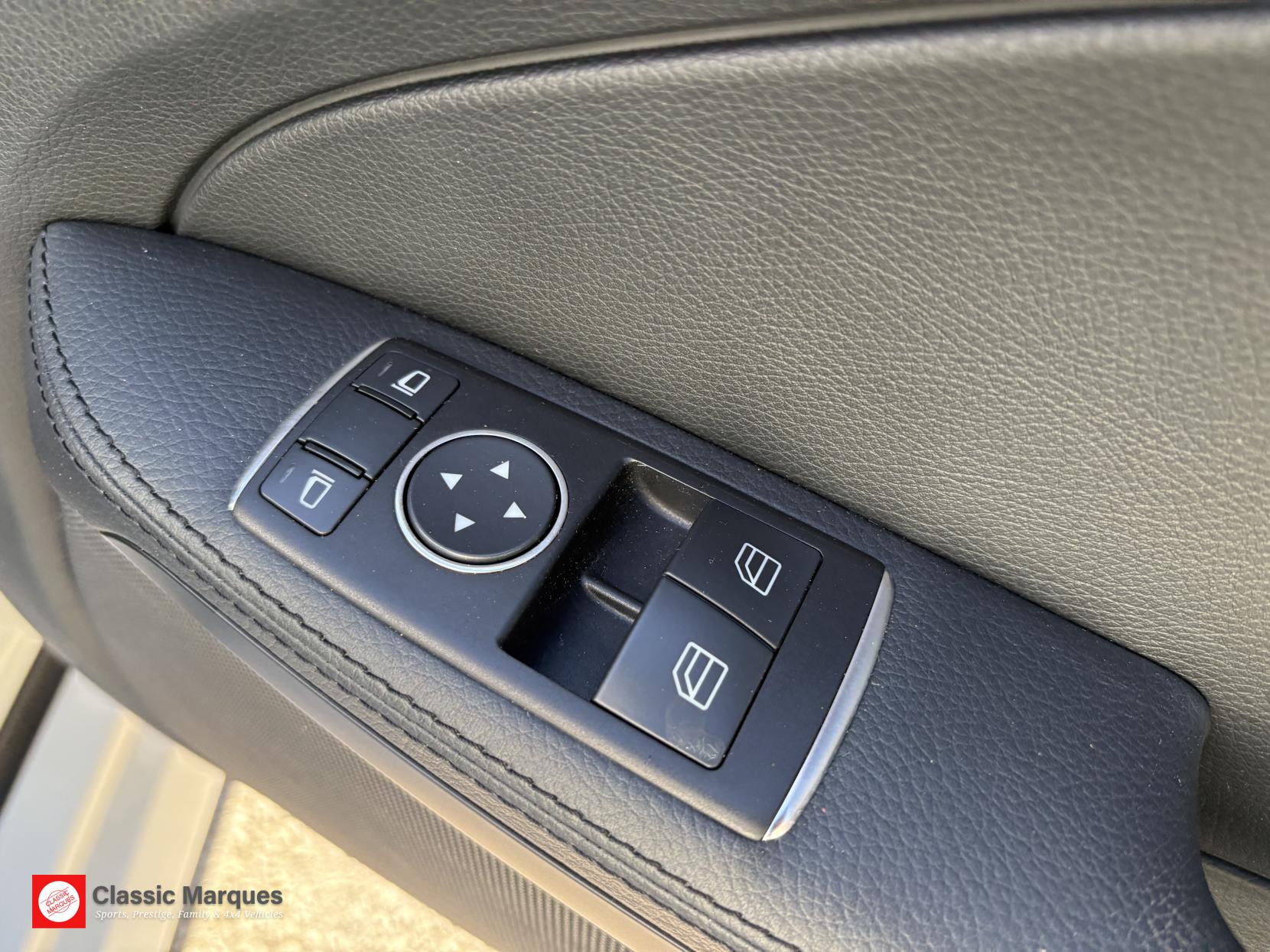 Mercedes-Benz SLK 1.8 SLK250 BlueEfficiency AMG Sport Convertible 2dr Petrol G-Tronic+ Euro 5 (s/s) (204 ps)