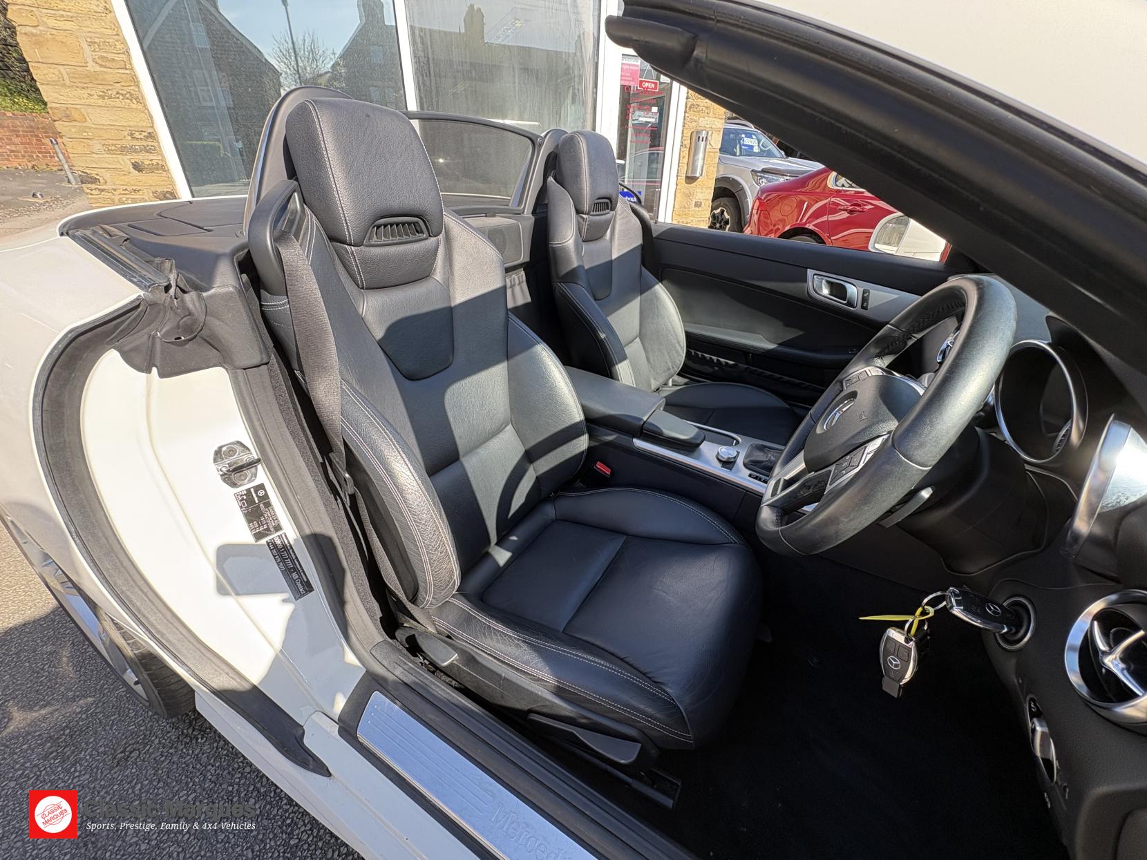 Mercedes-Benz SLK 1.8 SLK250 BlueEfficiency AMG Sport Convertible 2dr Petrol G-Tronic+ Euro 5 (s/s) (204 ps)