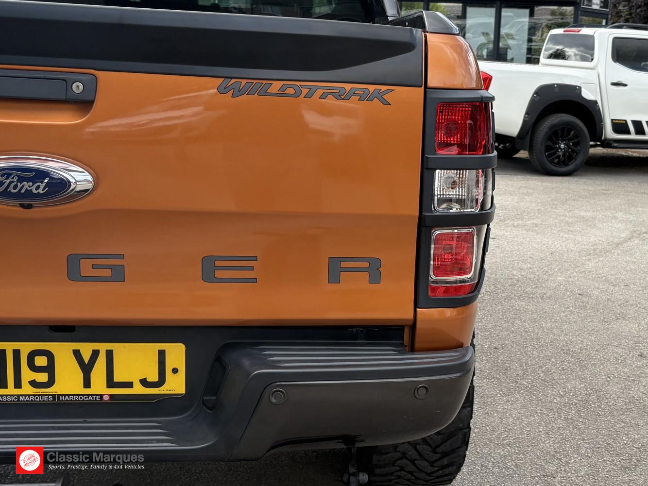 Ford Ranger 3.2 TDCi Wildtrak Pickup Double Cab 4dr Diesel Manual 4WD Euro 5 (s/s) (200 ps)