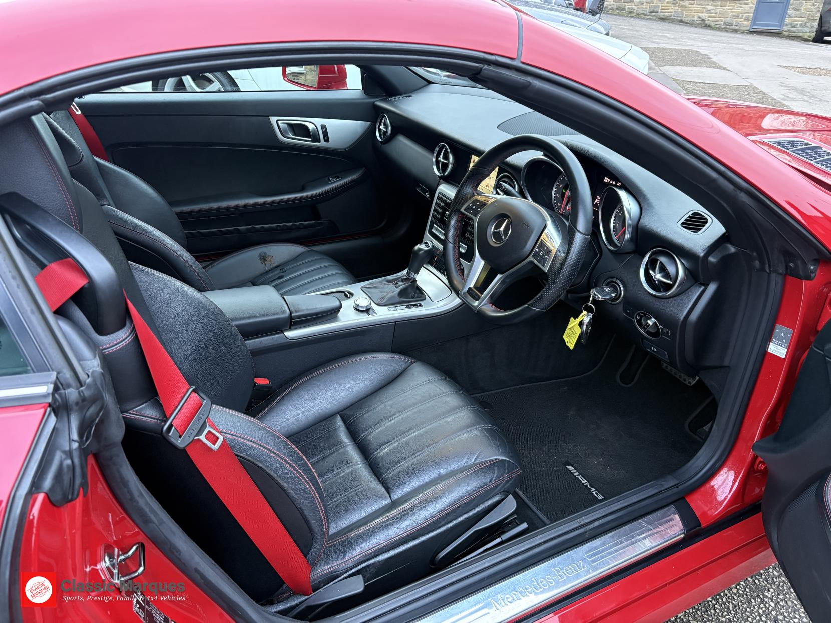 Mercedes-Benz SLK 1.8 SLK200 BlueEfficiency AMG Sport Convertible 2dr Petrol G-Tronic+ Euro 5 (s/s) (184 ps)