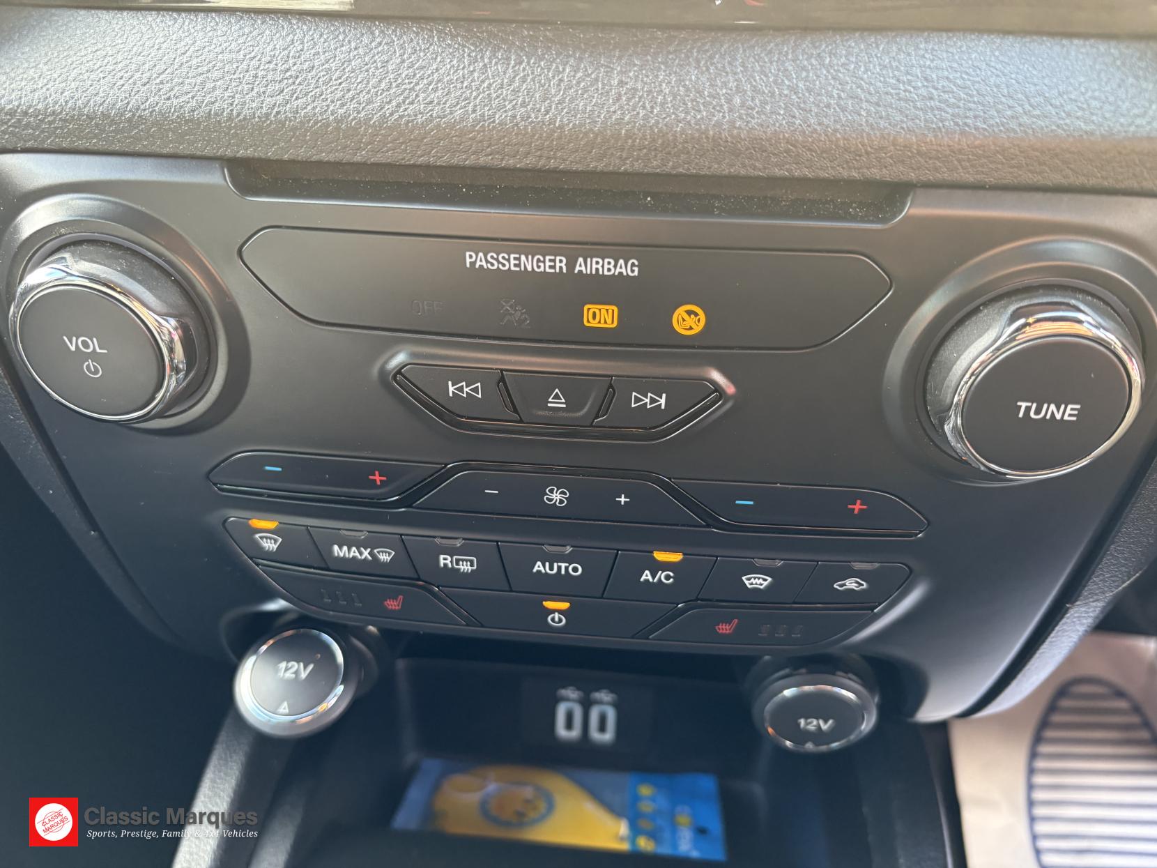 Ford Ranger 2.0 EcoBlue Thunder Pickup Double Cab 4dr Diesel Auto 4WD Euro 6 (s/s) (213 ps)