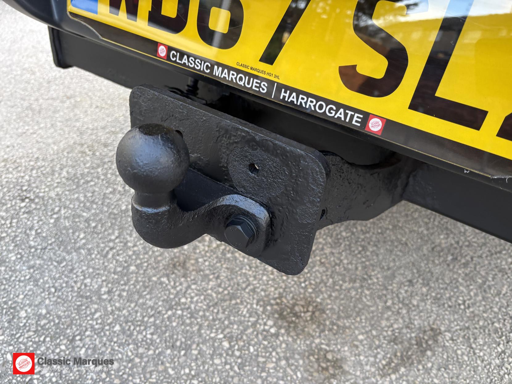 Nissan Navara 2.3 dCi Tekna Pickup Double Cab 4dr Diesel Auto 4WD Euro 6 (190 ps)