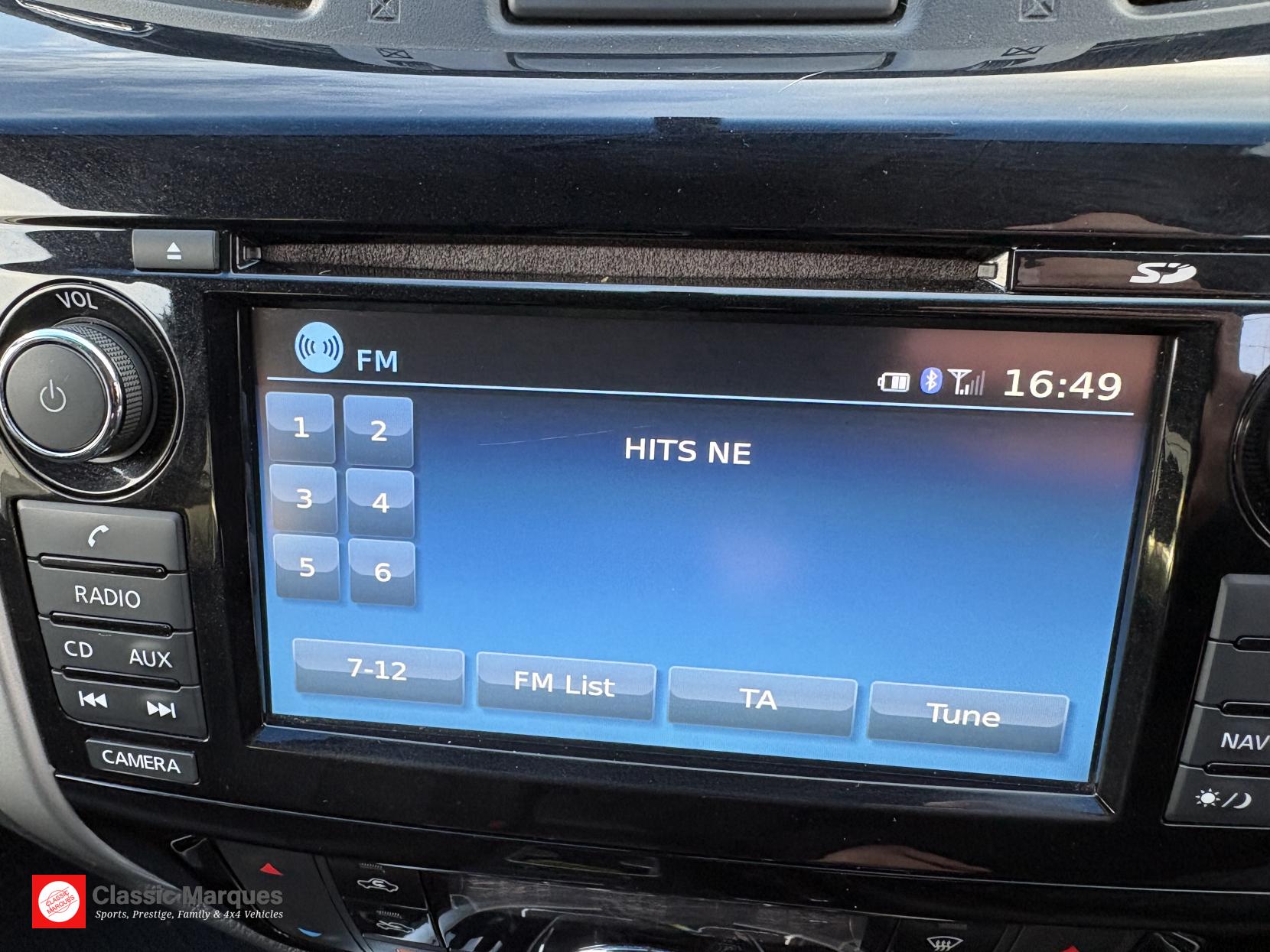 Nissan Navara 2.3 dCi Tekna Pickup Double Cab 4dr Diesel Auto 4WD Euro 6 (190 ps)