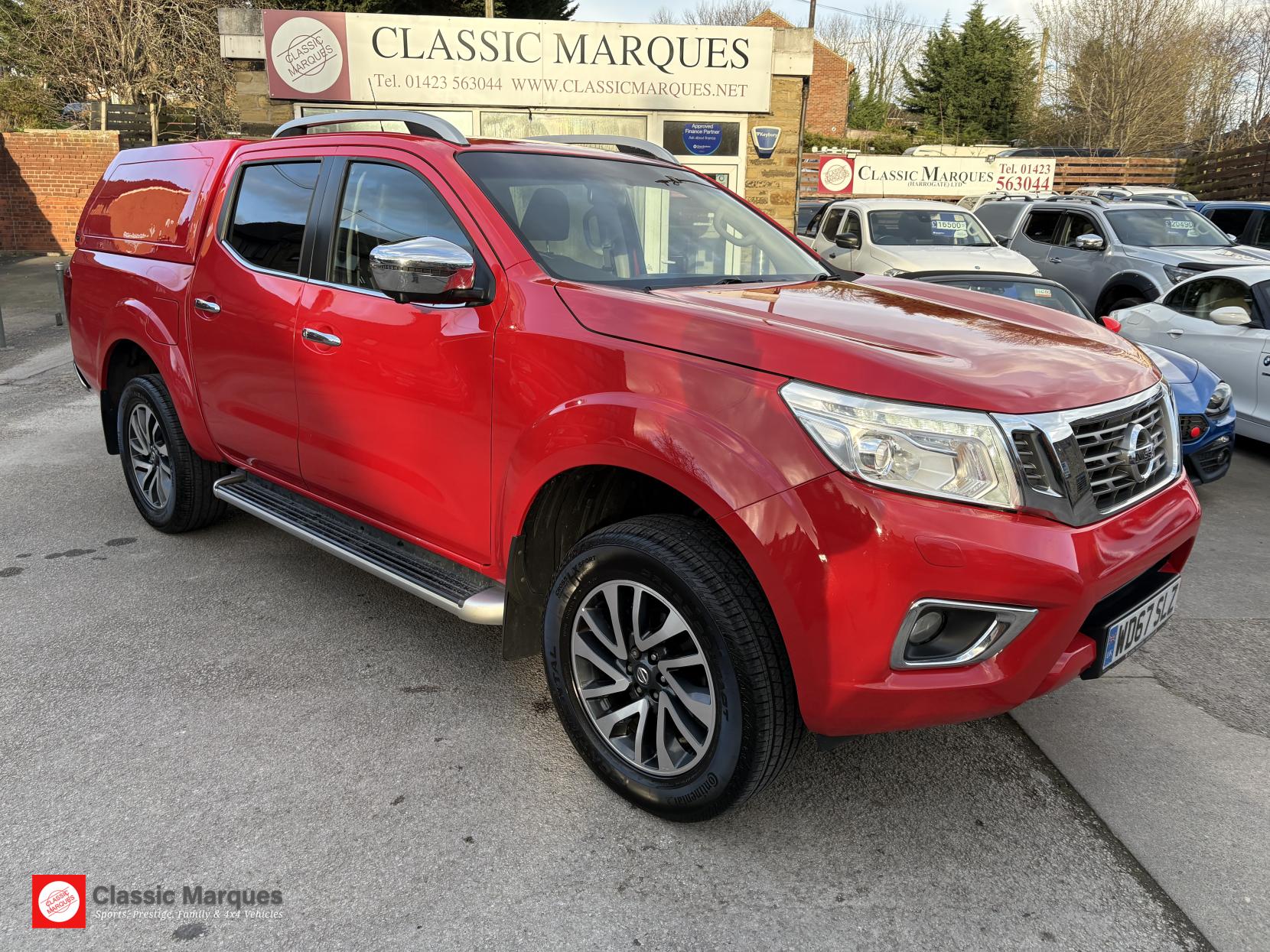 Nissan Navara 2.3 dCi Tekna Pickup Double Cab 4dr Diesel Auto 4WD Euro 6 (190 ps)