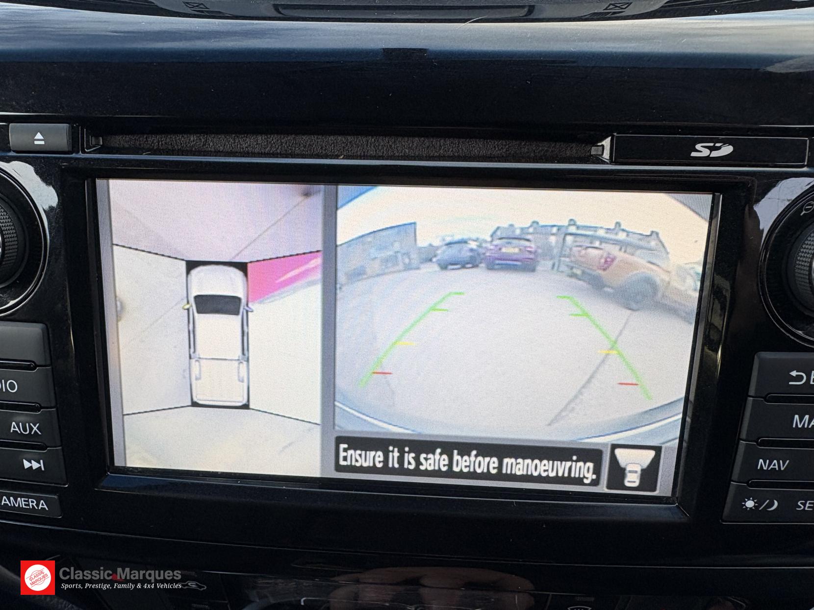 Nissan Navara 2.3 dCi Tekna Pickup Double Cab 4dr Diesel Auto 4WD Euro 6 (190 ps)