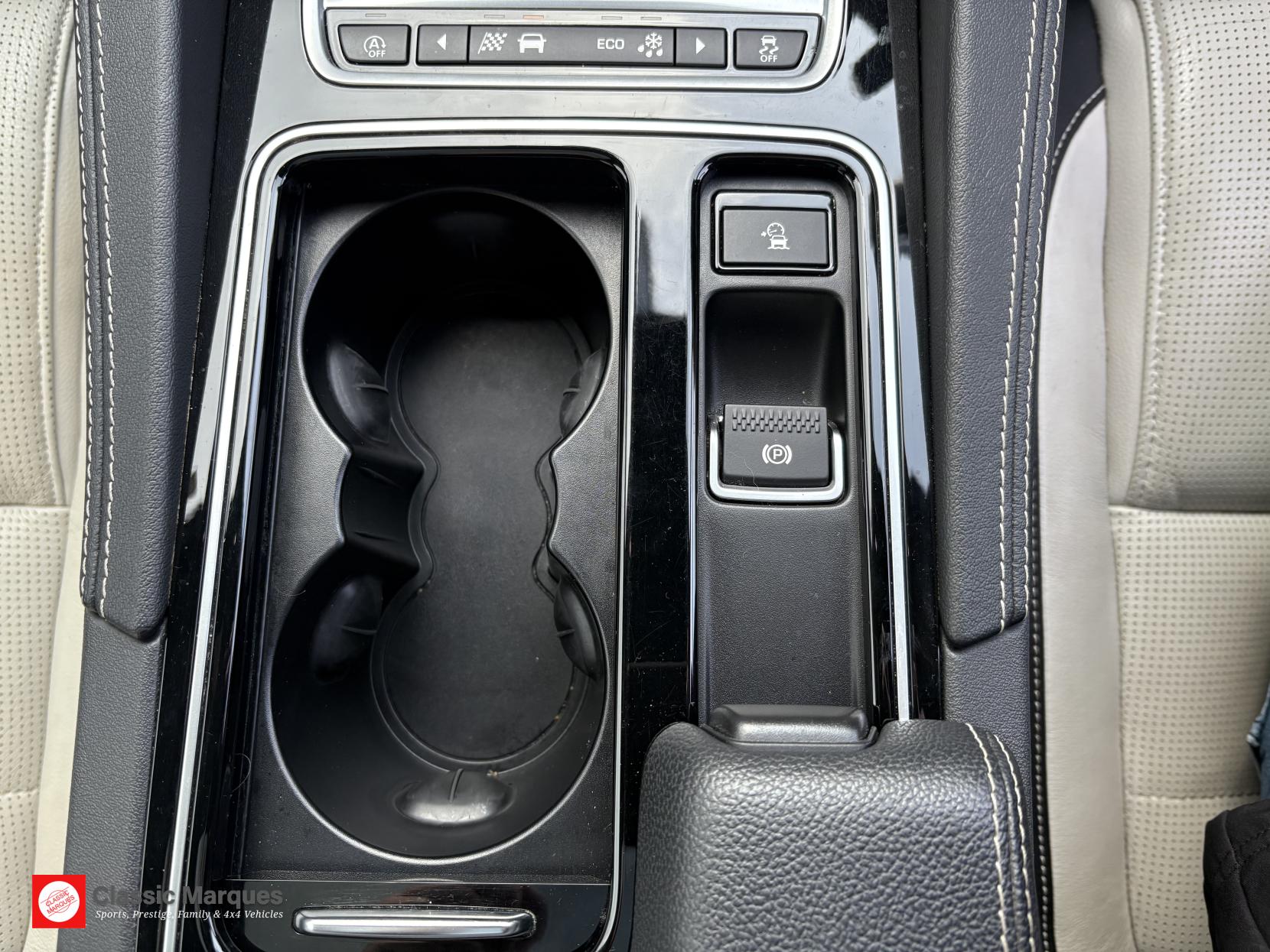 Jaguar F-PACE 2.0 D240 R-Sport SUV 5dr Diesel Auto AWD Euro 6 (s/s) (240 ps)