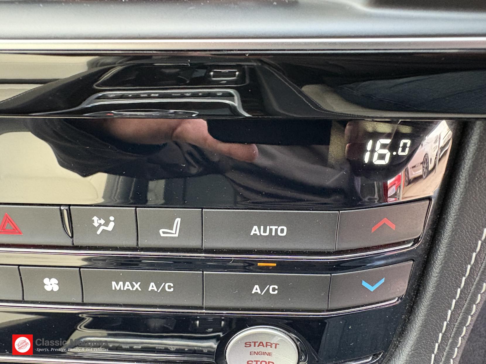 Jaguar F-PACE 2.0 D240 R-Sport SUV 5dr Diesel Auto AWD Euro 6 (s/s) (240 ps)