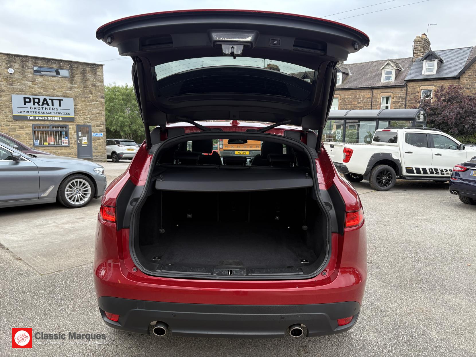 Jaguar F-PACE 2.0 D240 R-Sport SUV 5dr Diesel Auto AWD Euro 6 (s/s) (240 ps)