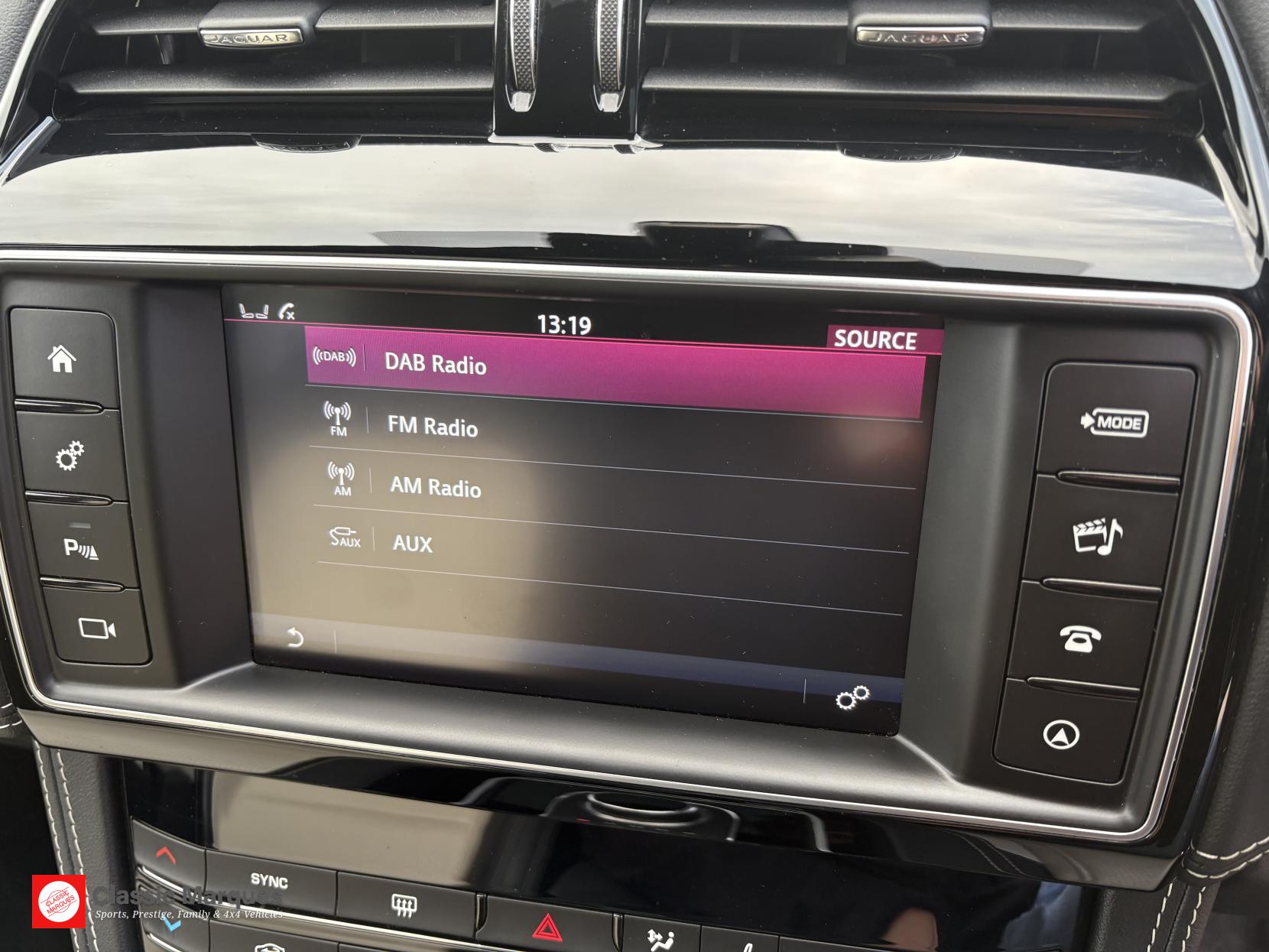 Jaguar F-PACE 2.0 D240 R-Sport SUV 5dr Diesel Auto AWD Euro 6 (s/s) (240 ps)