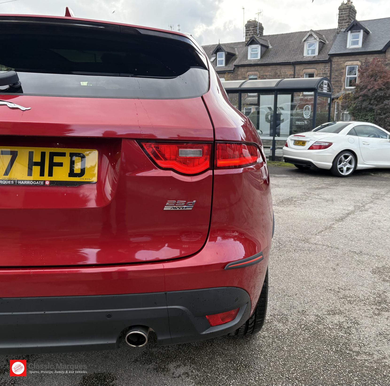 Jaguar F-PACE 2.0 D240 R-Sport SUV 5dr Diesel Auto AWD Euro 6 (s/s) (240 ps)