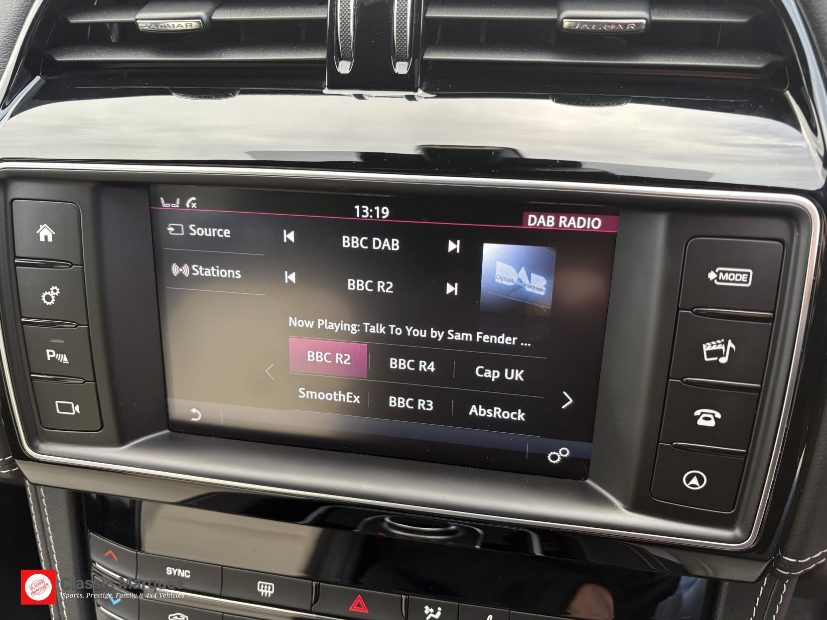 Jaguar F-PACE 2.0 D240 R-Sport SUV 5dr Diesel Auto AWD Euro 6 (s/s) (240 ps)