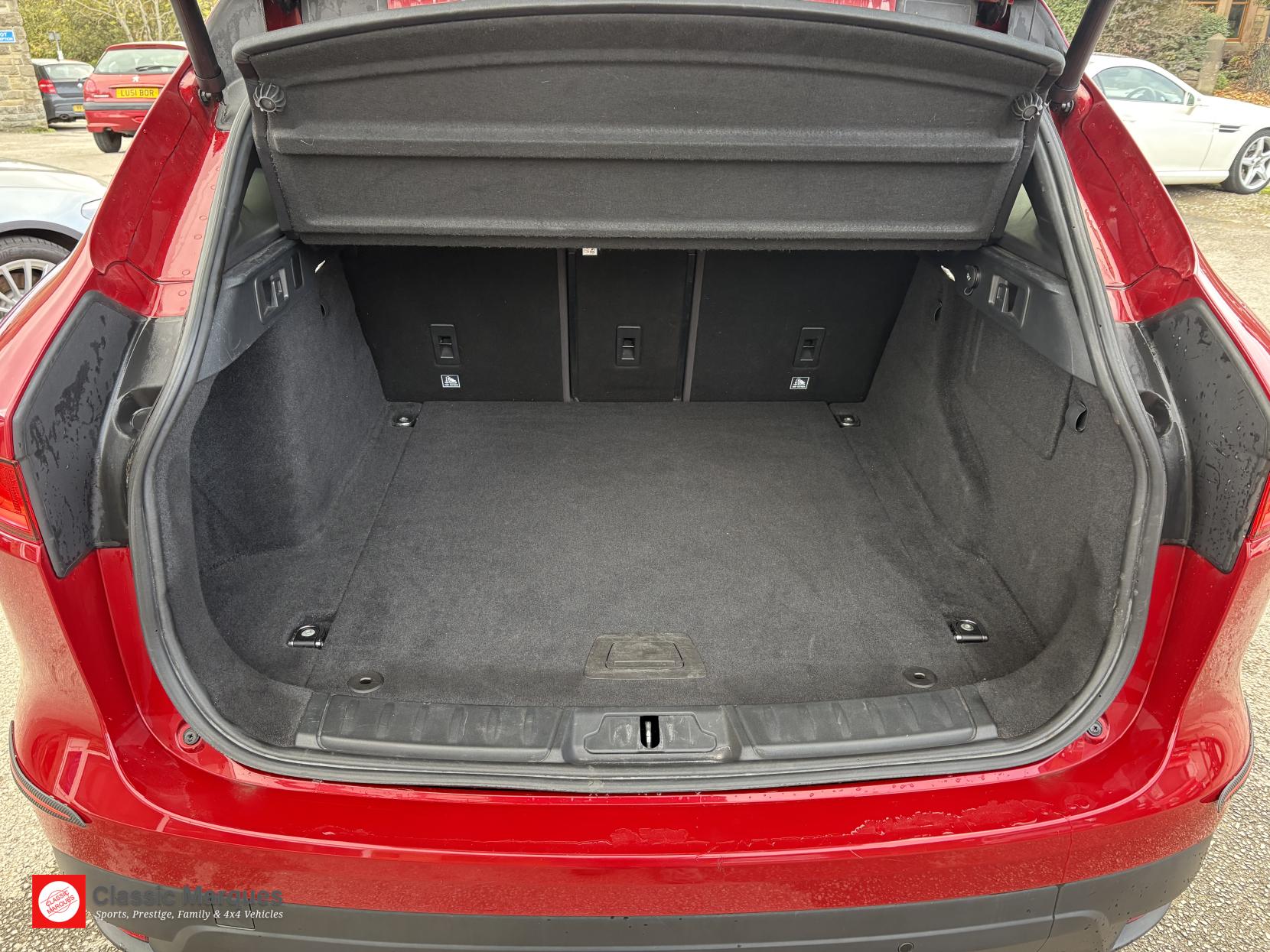 Jaguar F-PACE 2.0 D240 R-Sport SUV 5dr Diesel Auto AWD Euro 6 (s/s) (240 ps)