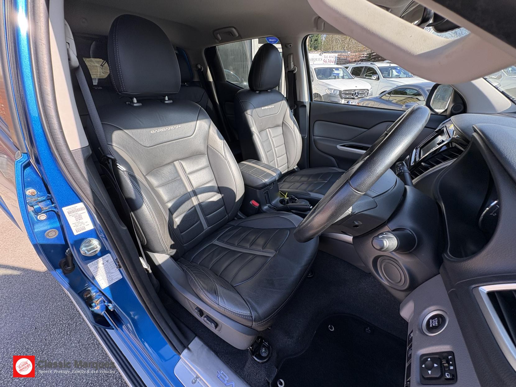 Mitsubishi L200 2.4 DI-D DC Barbarian Pickup Double Cab 4dr Diesel Manual 4WD Euro 6 (178 ps)