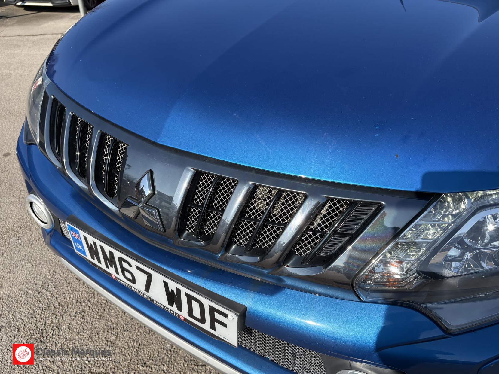 Mitsubishi L200 2.4 DI-D DC Barbarian Pickup Double Cab 4dr Diesel Manual 4WD Euro 6 (178 ps)