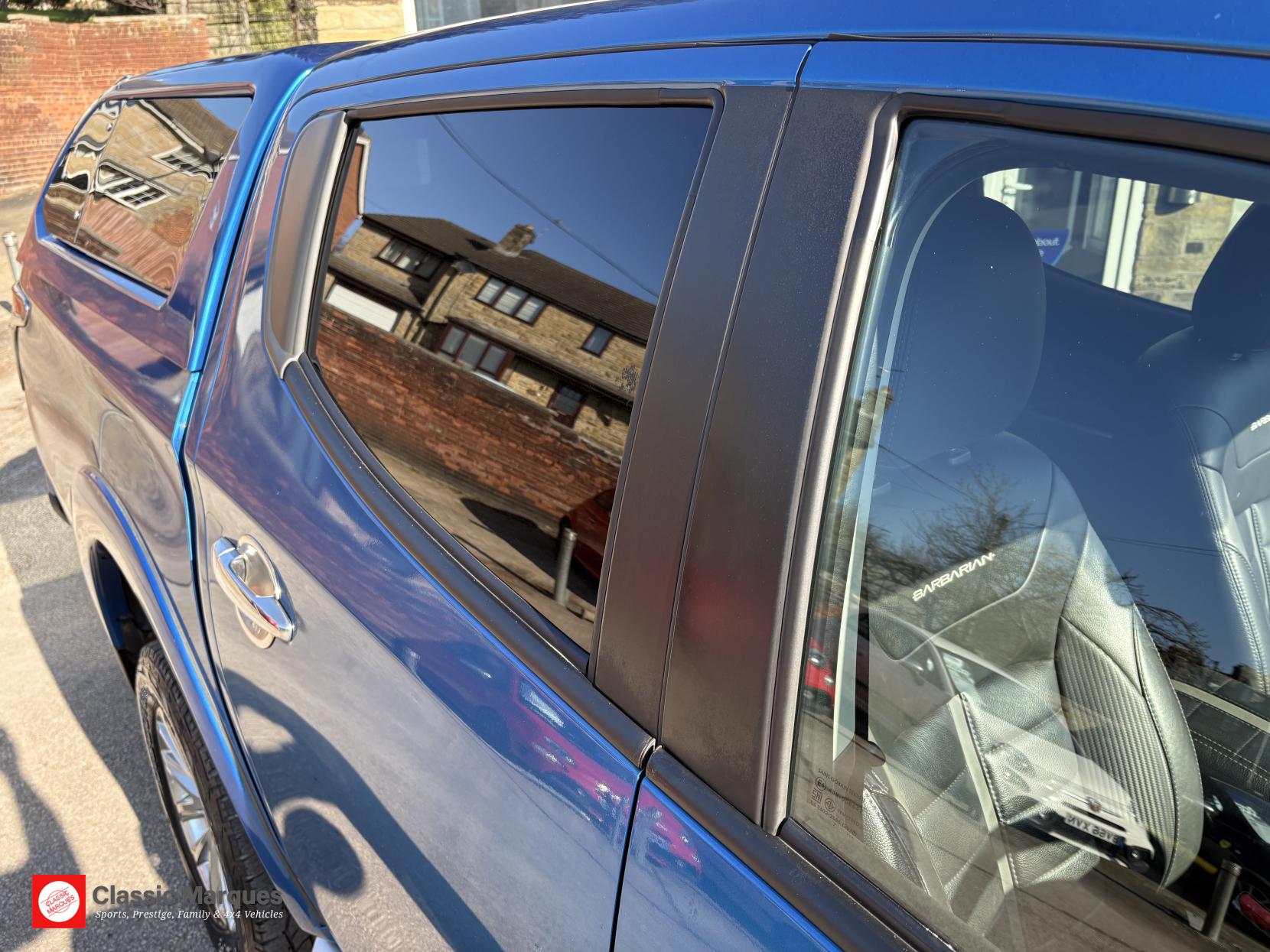 Mitsubishi L200 2.4 DI-D DC Barbarian Pickup Double Cab 4dr Diesel Manual 4WD Euro 6 (178 ps)