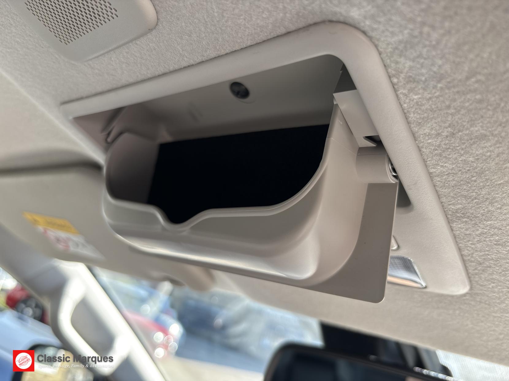 Mitsubishi L200 2.4 DI-D DC Barbarian Pickup Double Cab 4dr Diesel Manual 4WD Euro 6 (178 ps)