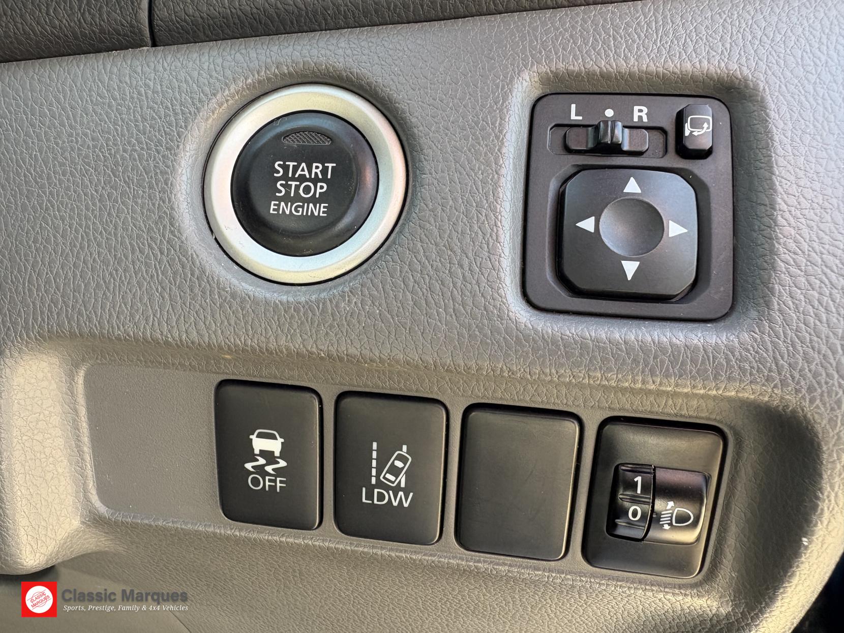 Mitsubishi L200 2.4 DI-D DC Barbarian Pickup Double Cab 4dr Diesel Manual 4WD Euro 6 (178 ps)