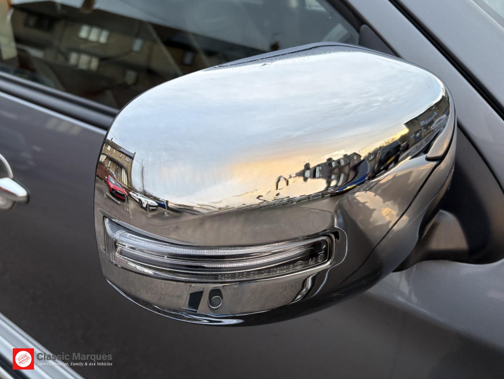 Mitsubishi L200 2.4 DI-D DC Barbarian Pickup Double Cab 4dr Diesel Auto 4WD Euro 6 (178 ps)