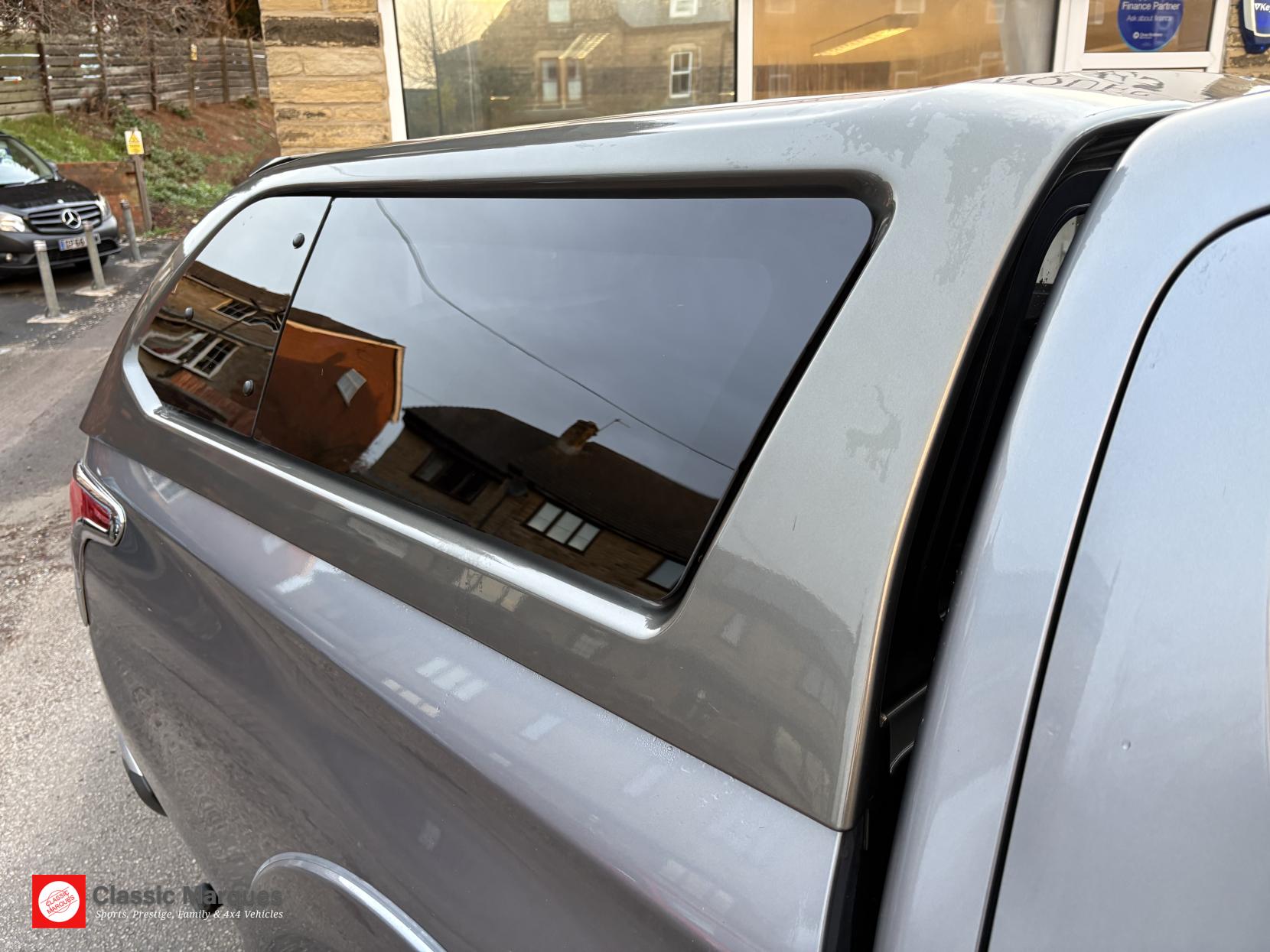 Mitsubishi L200 2.4 DI-D DC Barbarian Pickup Double Cab 4dr Diesel Auto 4WD Euro 6 (178 ps)