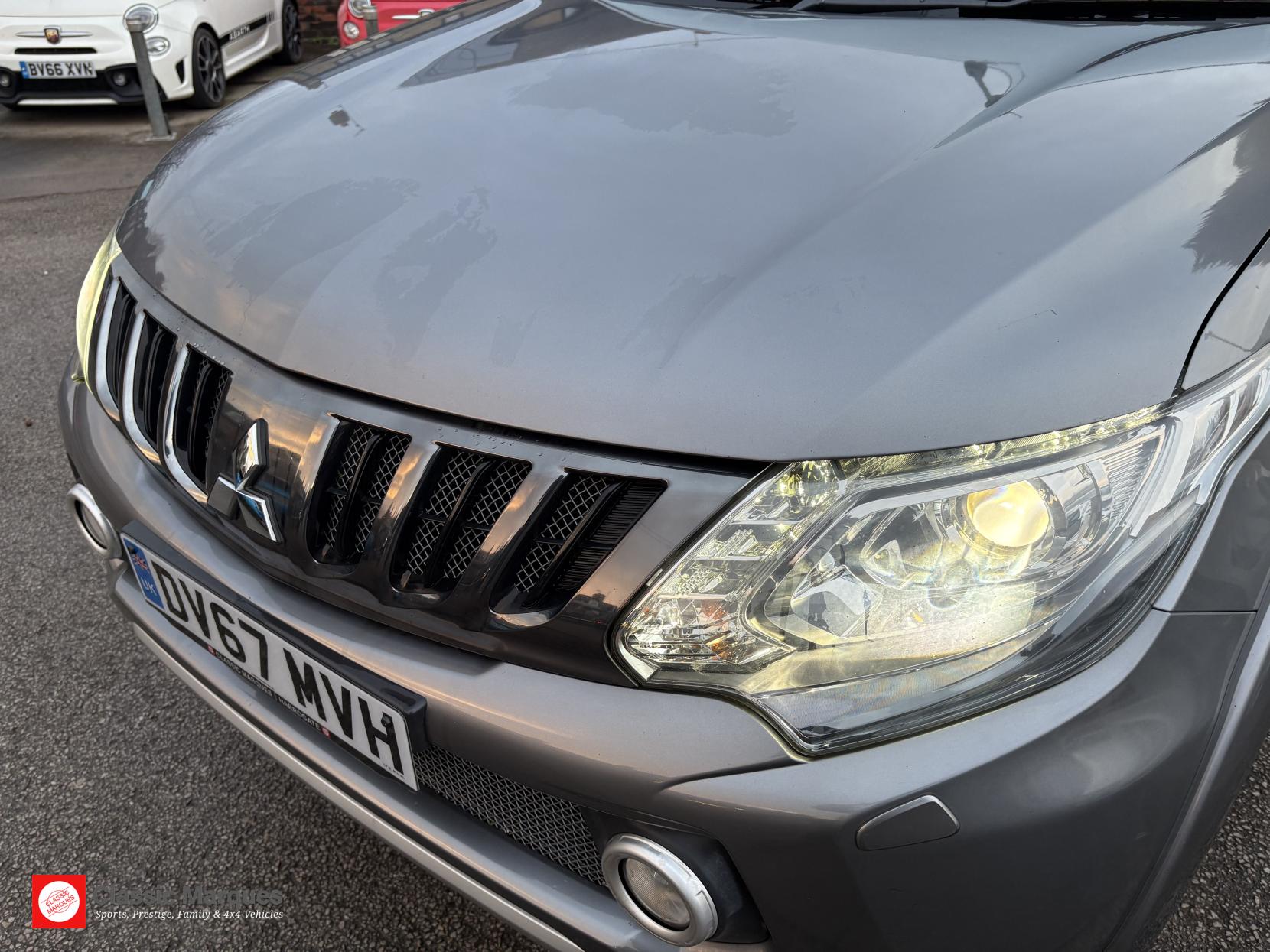 Mitsubishi L200 2.4 DI-D DC Barbarian Pickup Double Cab 4dr Diesel Auto 4WD Euro 6 (178 ps)