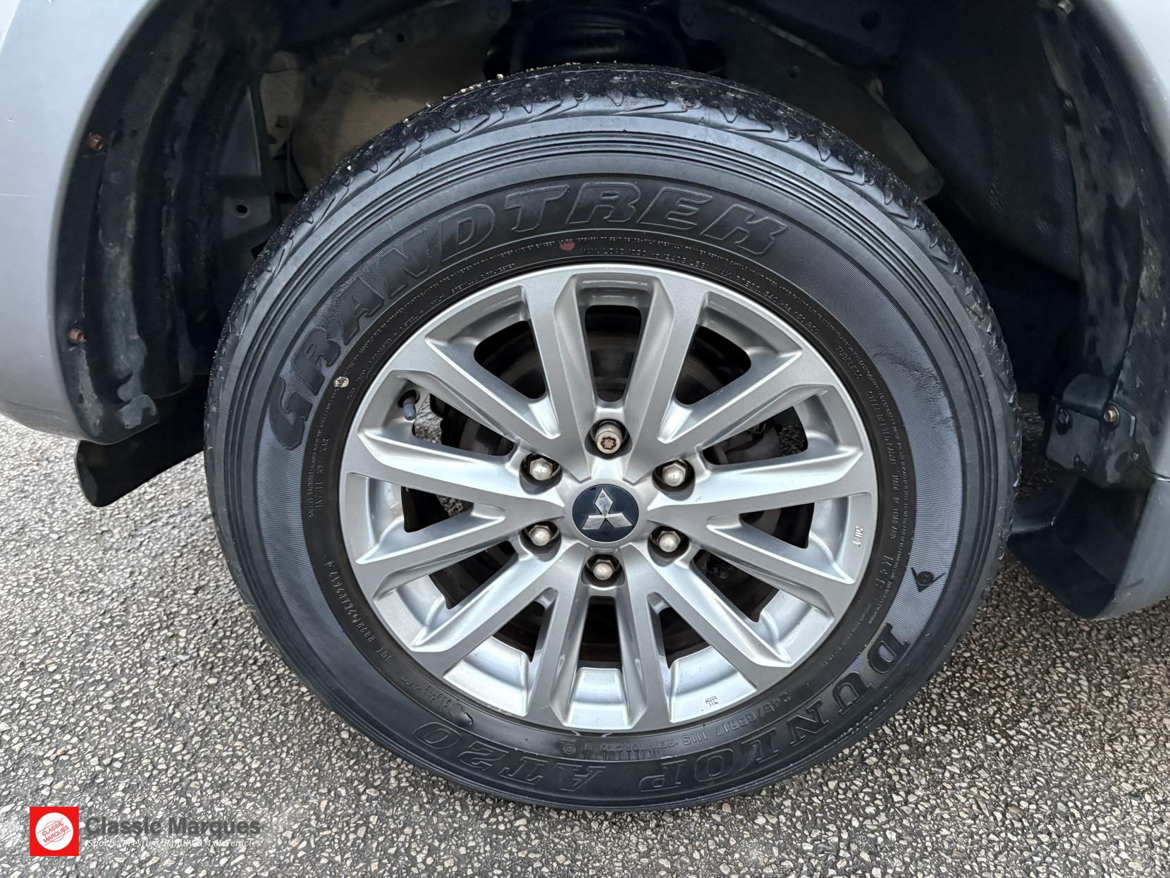 Mitsubishi L200 2.4 DI-D DC Barbarian Pickup Double Cab 4dr Diesel Auto 4WD Euro 6 (178 ps)