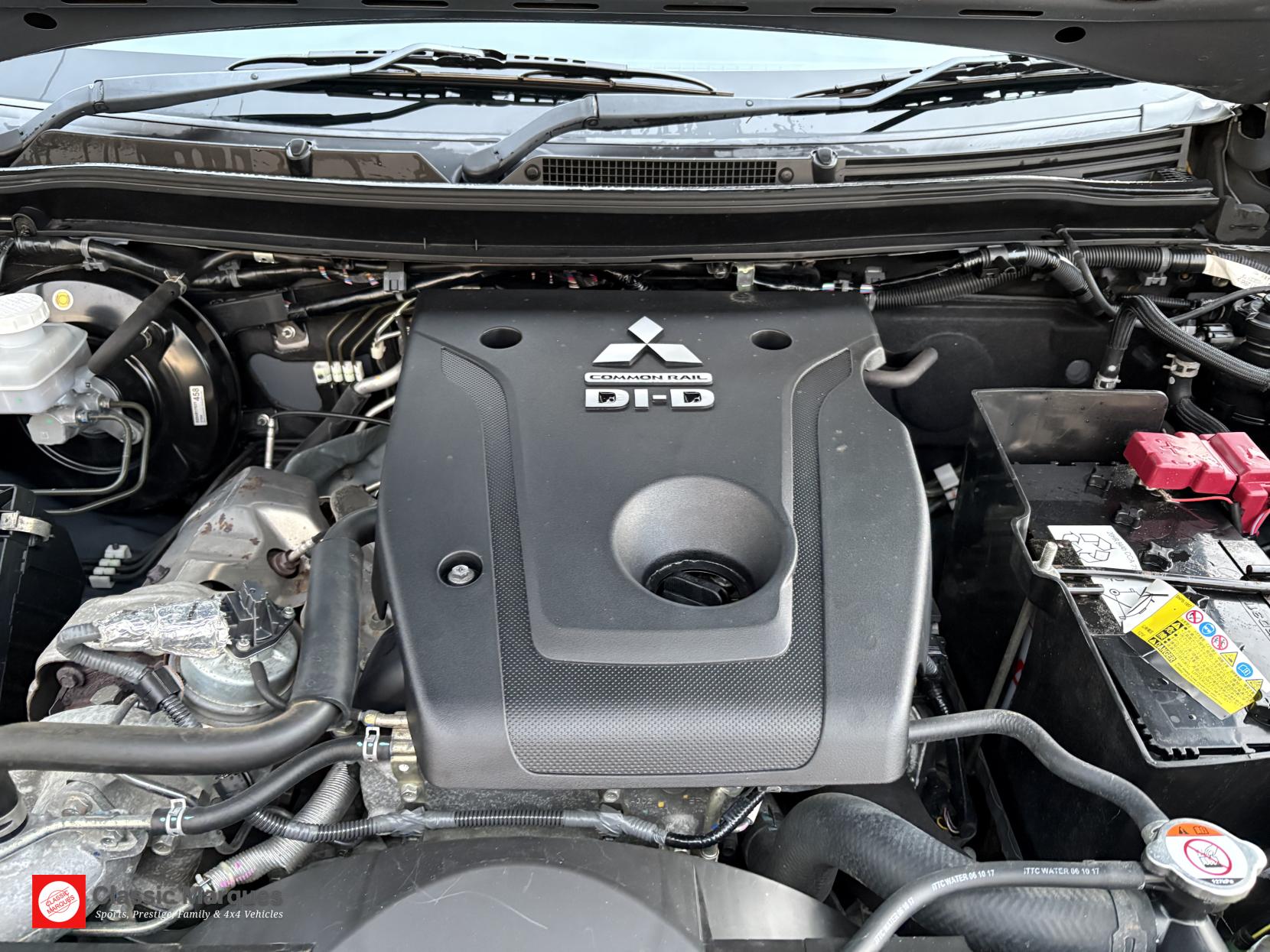 Mitsubishi L200 2.4 DI-D DC Barbarian Pickup Double Cab 4dr Diesel Auto 4WD Euro 6 (178 ps)