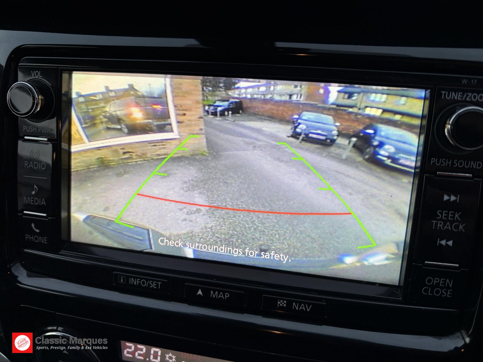 Mitsubishi L200 2.4 DI-D DC Barbarian Pickup Double Cab 4dr Diesel Auto 4WD Euro 6 (178 ps)