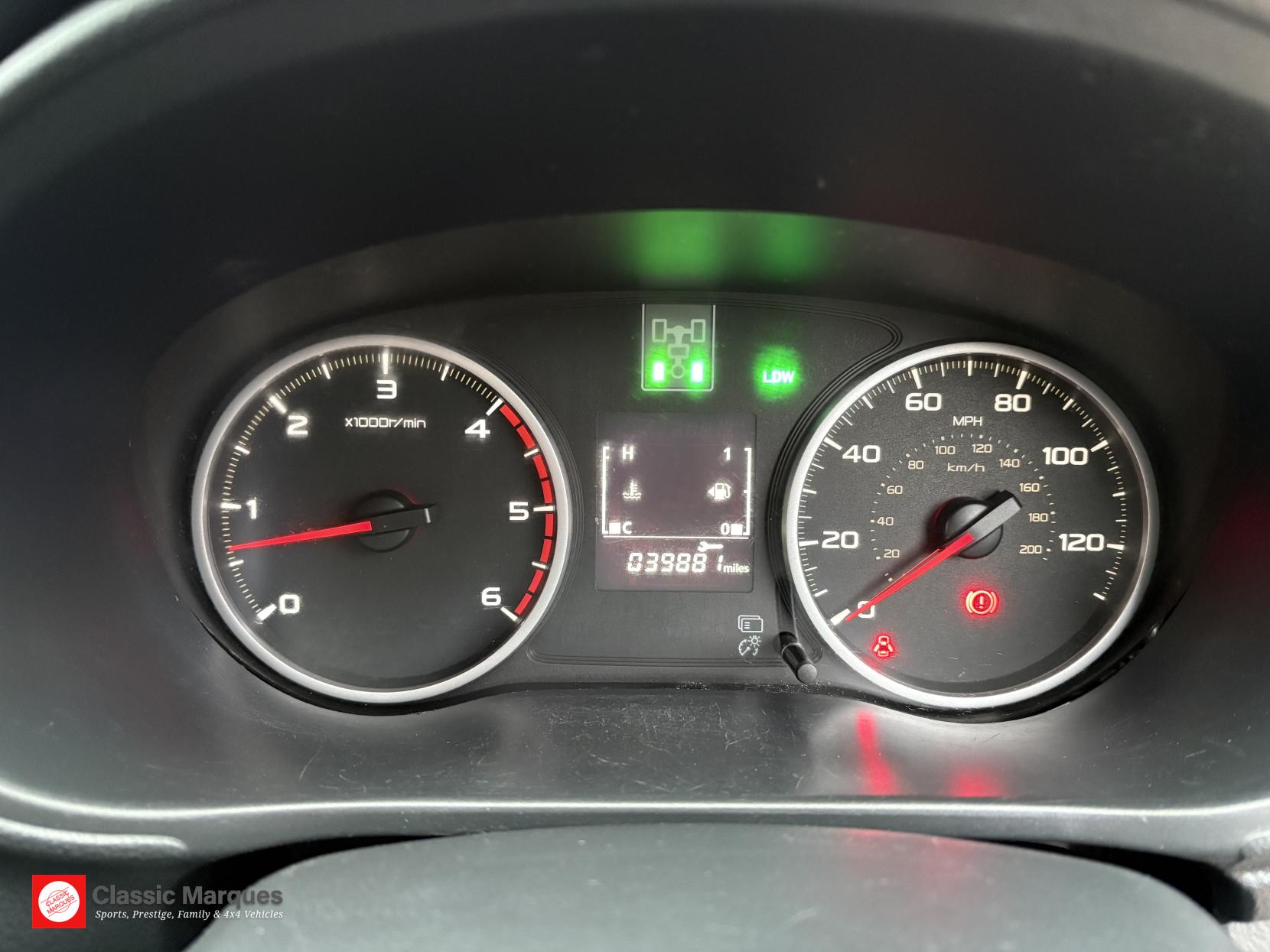 Mitsubishi L200 2.4 DI-D DC Warrior Pickup Double Cab 4dr Diesel Manual 4WD Euro 5 (178 ps)