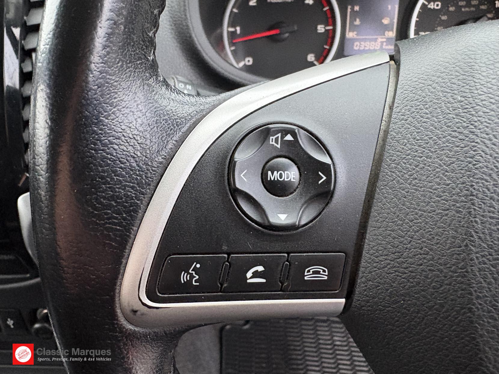 Mitsubishi L200 2.4 DI-D DC Warrior Pickup Double Cab 4dr Diesel Manual 4WD Euro 5 (178 ps)