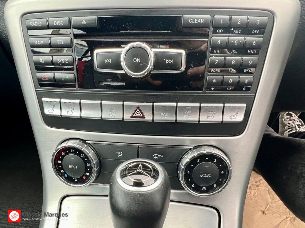 Mercedes-Benz SLK 1.8 SLK250 BlueEfficiency AMG Sport Convertible 2dr Petrol G-Tronic+ Euro 5 (s/s) (204 ps)