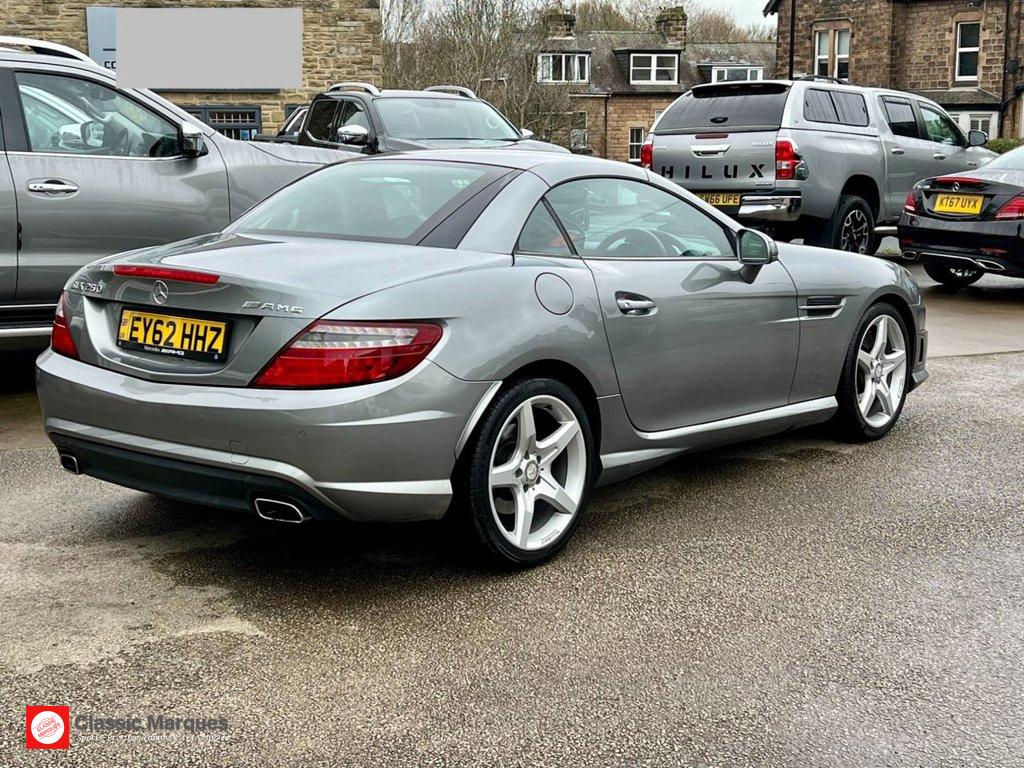 Mercedes-Benz SLK 1.8 SLK250 BlueEfficiency AMG Sport Convertible 2dr Petrol G-Tronic+ Euro 5 (s/s) (204 ps)