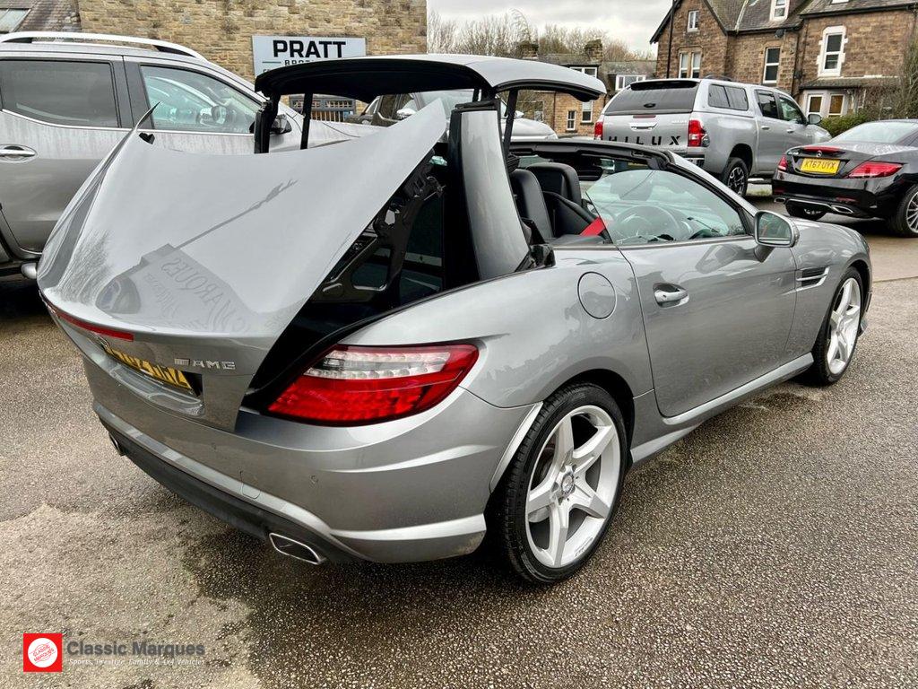 Mercedes-Benz SLK 1.8 SLK250 BlueEfficiency AMG Sport Convertible 2dr Petrol G-Tronic+ Euro 5 (s/s) (204 ps)