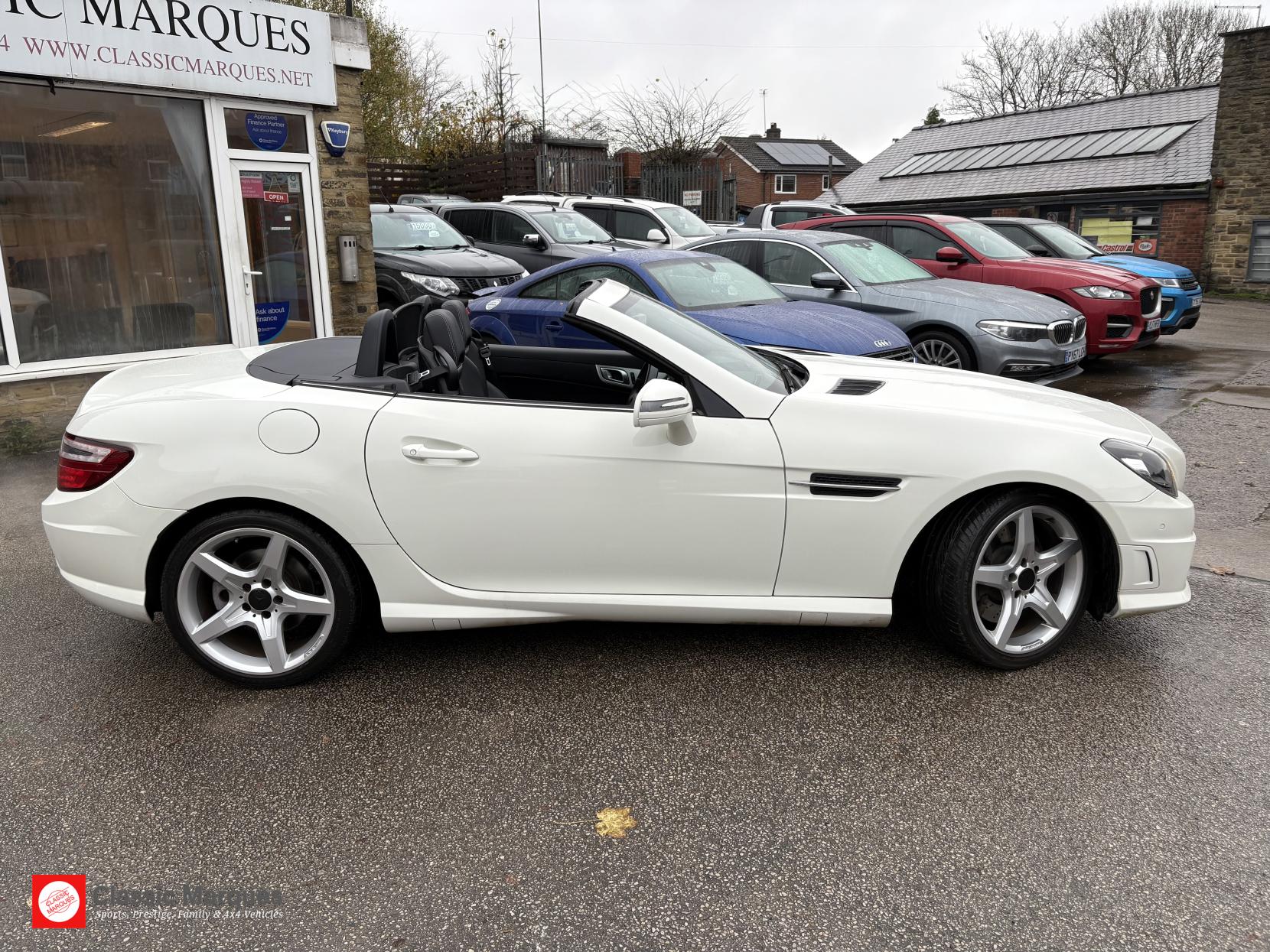 Mercedes-Benz SLK 1.8 SLK200 BlueEfficiency AMG Sport Convertible 2dr Petrol G-Tronic+ Euro 5 (s/s) (184 ps)