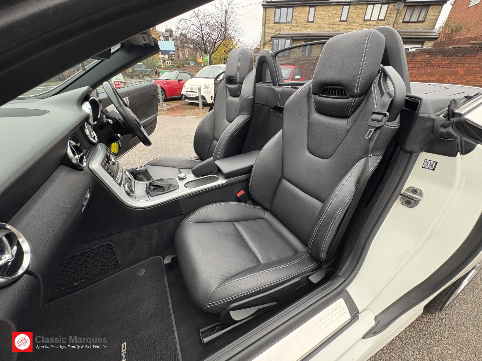 Mercedes-Benz SLK 1.8 SLK200 BlueEfficiency AMG Sport Convertible 2dr Petrol G-Tronic+ Euro 5 (s/s) (184 ps)