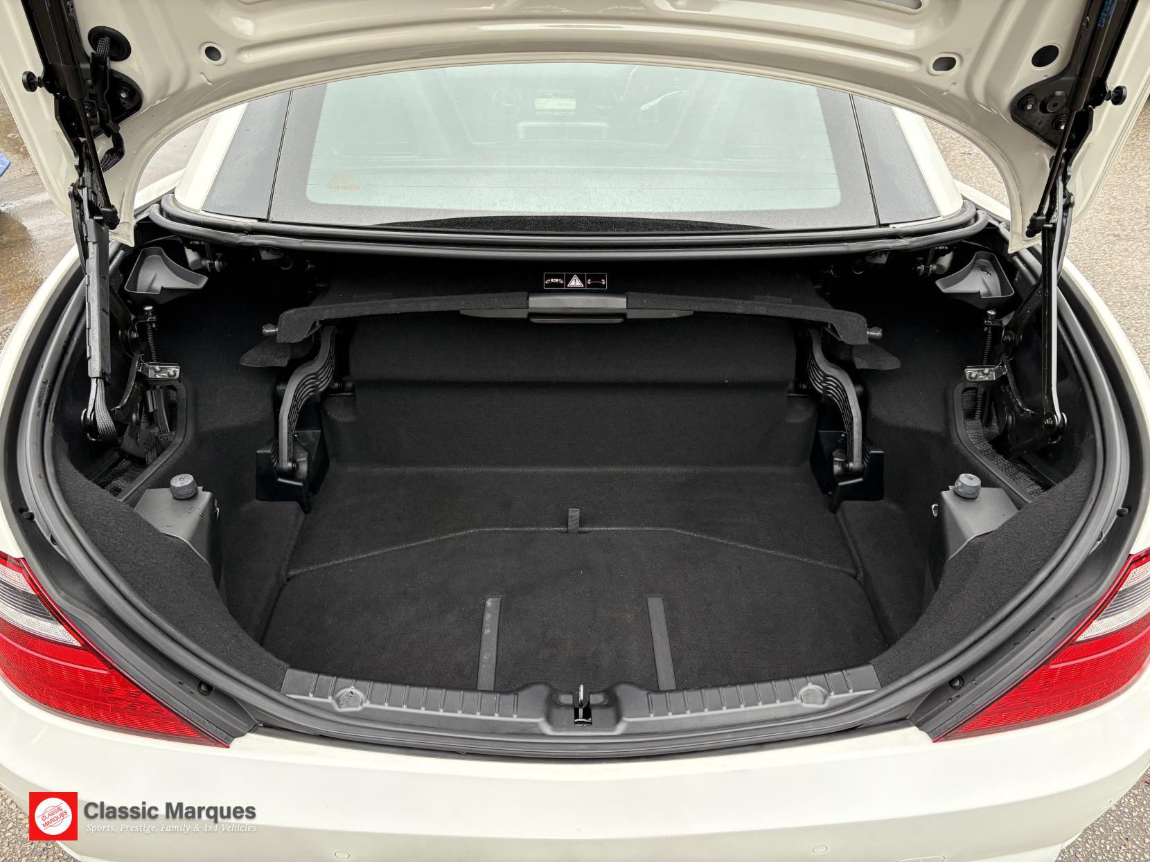 Mercedes-Benz SLK 1.8 SLK200 BlueEfficiency AMG Sport Convertible 2dr Petrol G-Tronic+ Euro 5 (s/s) (184 ps)