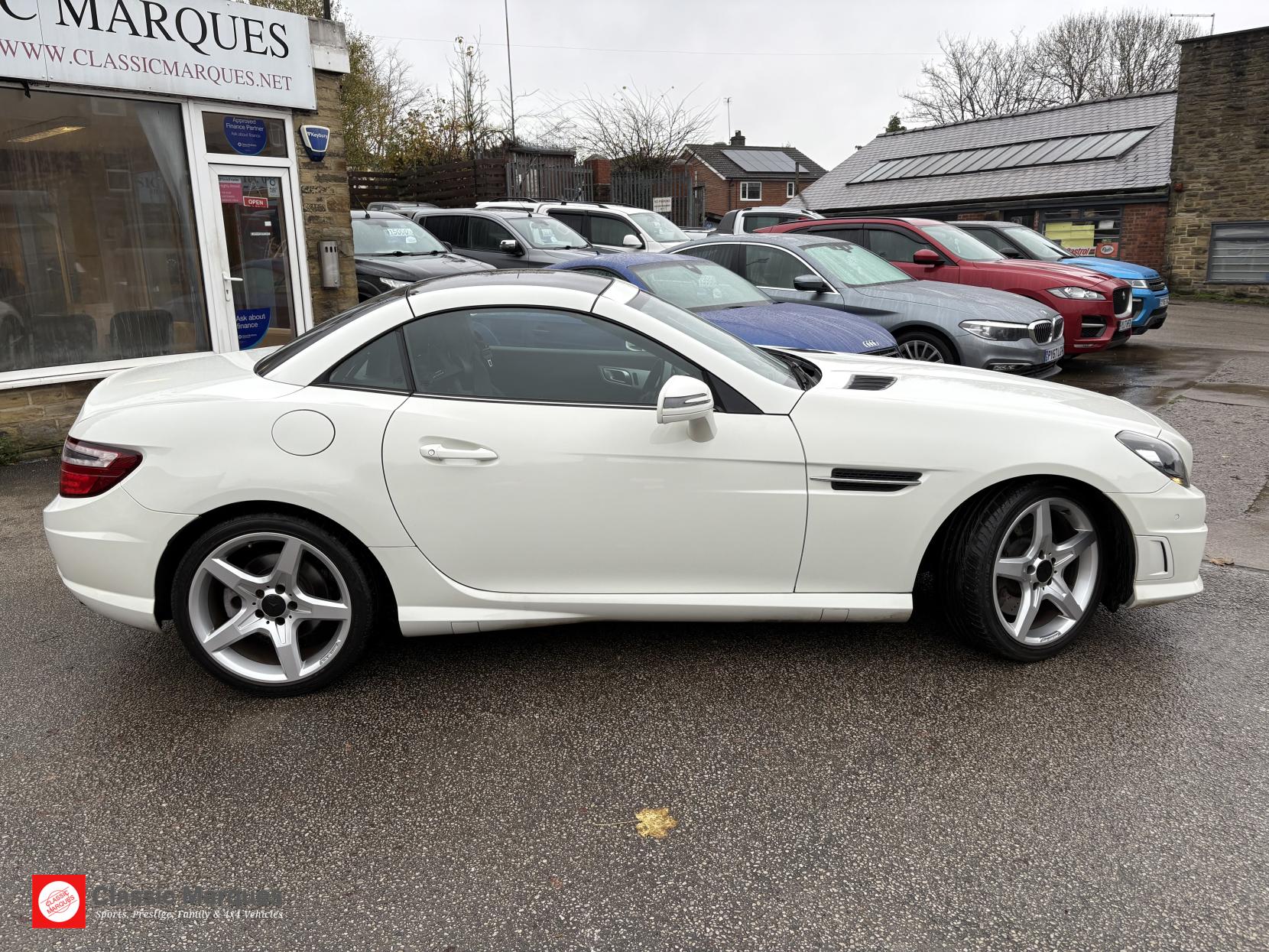 Mercedes-Benz SLK 1.8 SLK200 BlueEfficiency AMG Sport Convertible 2dr Petrol G-Tronic+ Euro 5 (s/s) (184 ps)