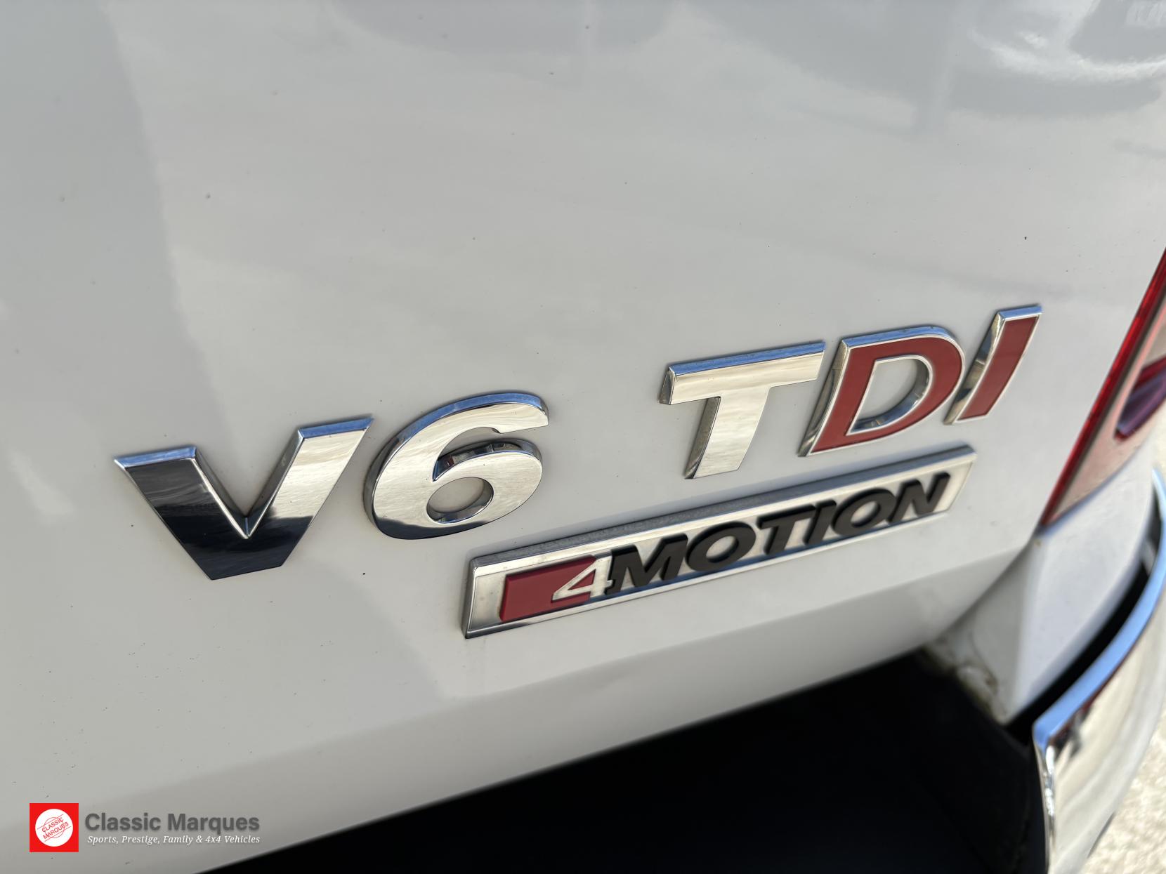 Volkswagen Amarok 3.0 TDI V6 BlueMotion Tech Highline Pickup Double Cab 4dr Diesel Auto 4Motion Euro 6 (s/s) (224 ps)
