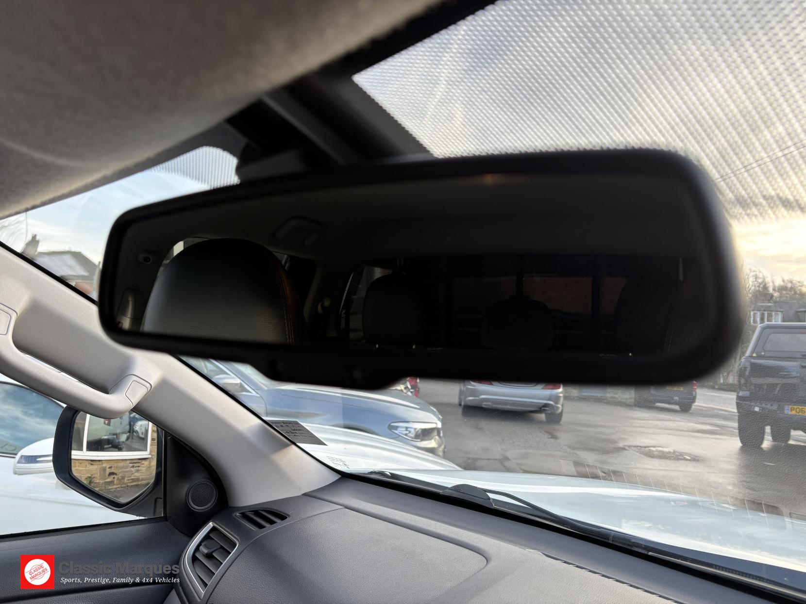 Mitsubishi L200 2.4 DI-D DC Barbarian Pickup Double Cab 4dr Diesel Manual 4WD Euro 6 (178 ps)