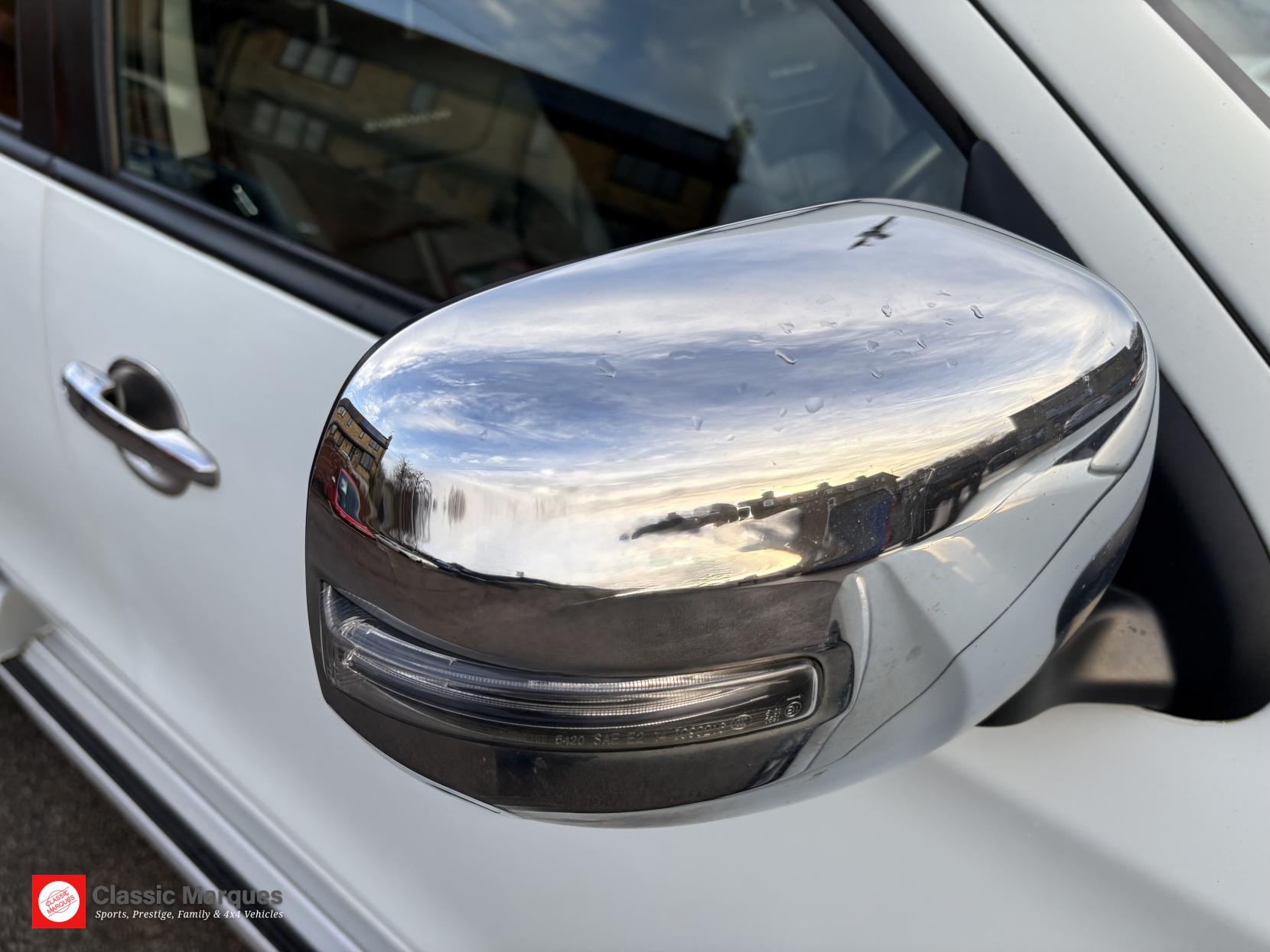 Mitsubishi L200 2.4 DI-D DC Barbarian Pickup Double Cab 4dr Diesel Manual 4WD Euro 6 (178 ps)