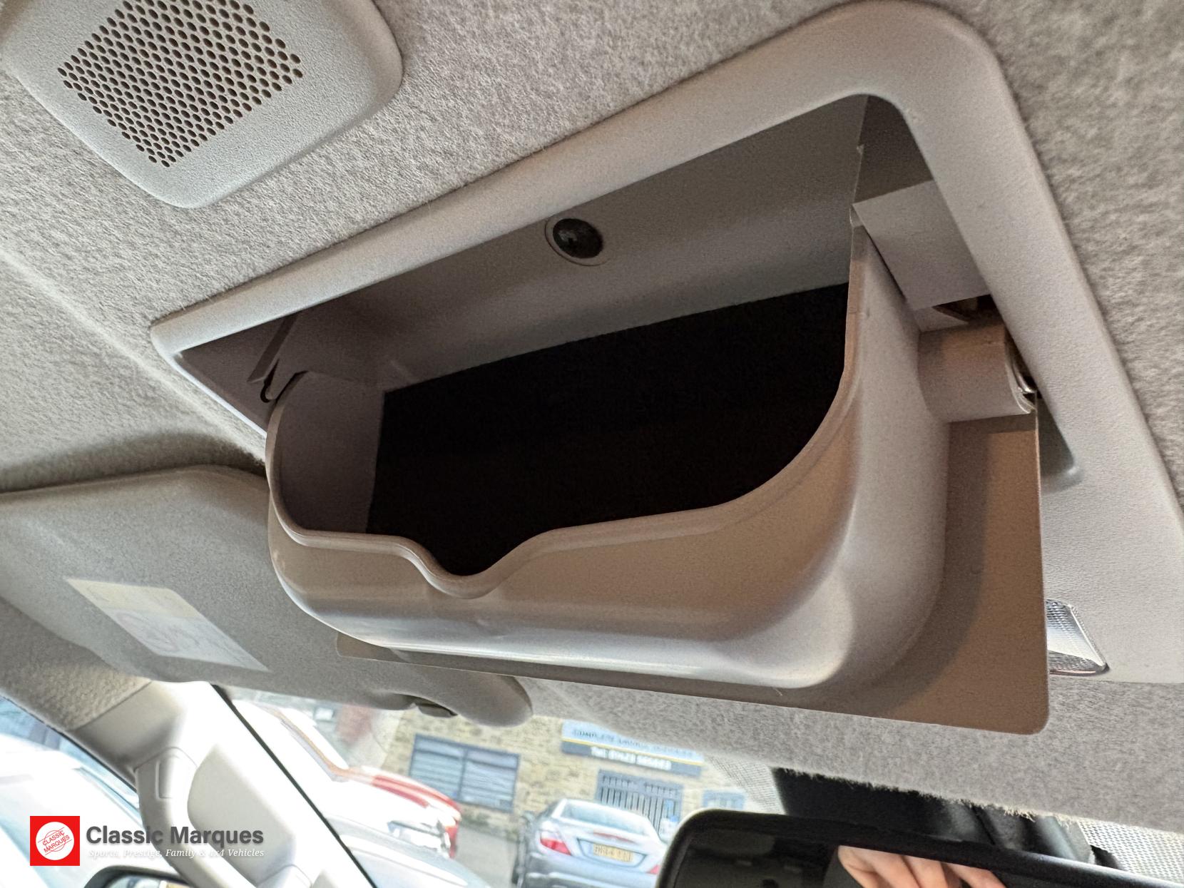 Mitsubishi L200 2.4 DI-D DC Barbarian Pickup Double Cab 4dr Diesel Manual 4WD Euro 6 (178 ps)