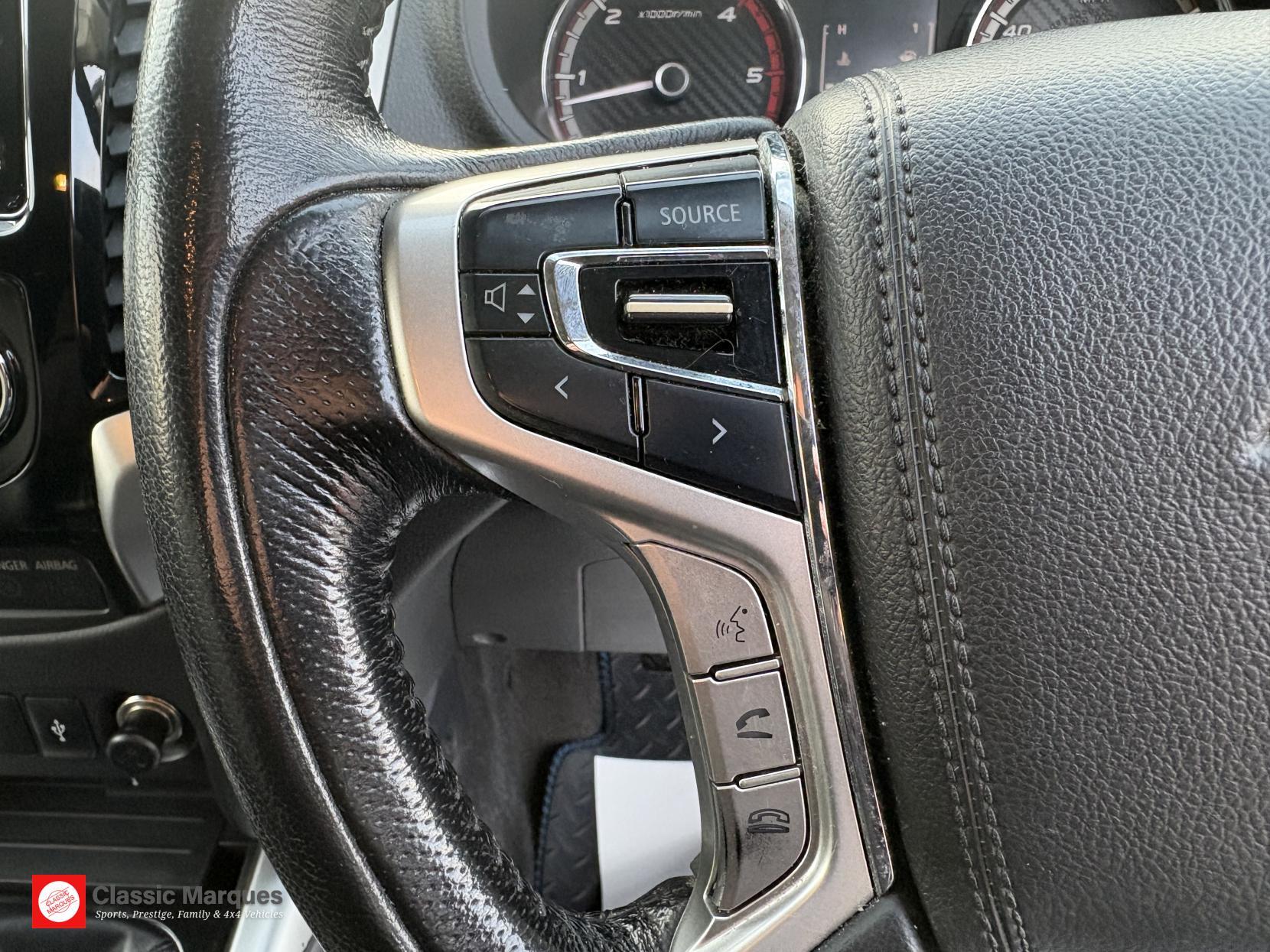 Mitsubishi L200 2.4 DI-D DC Barbarian Pickup Double Cab 4dr Diesel Manual 4WD Euro 6 (178 ps)