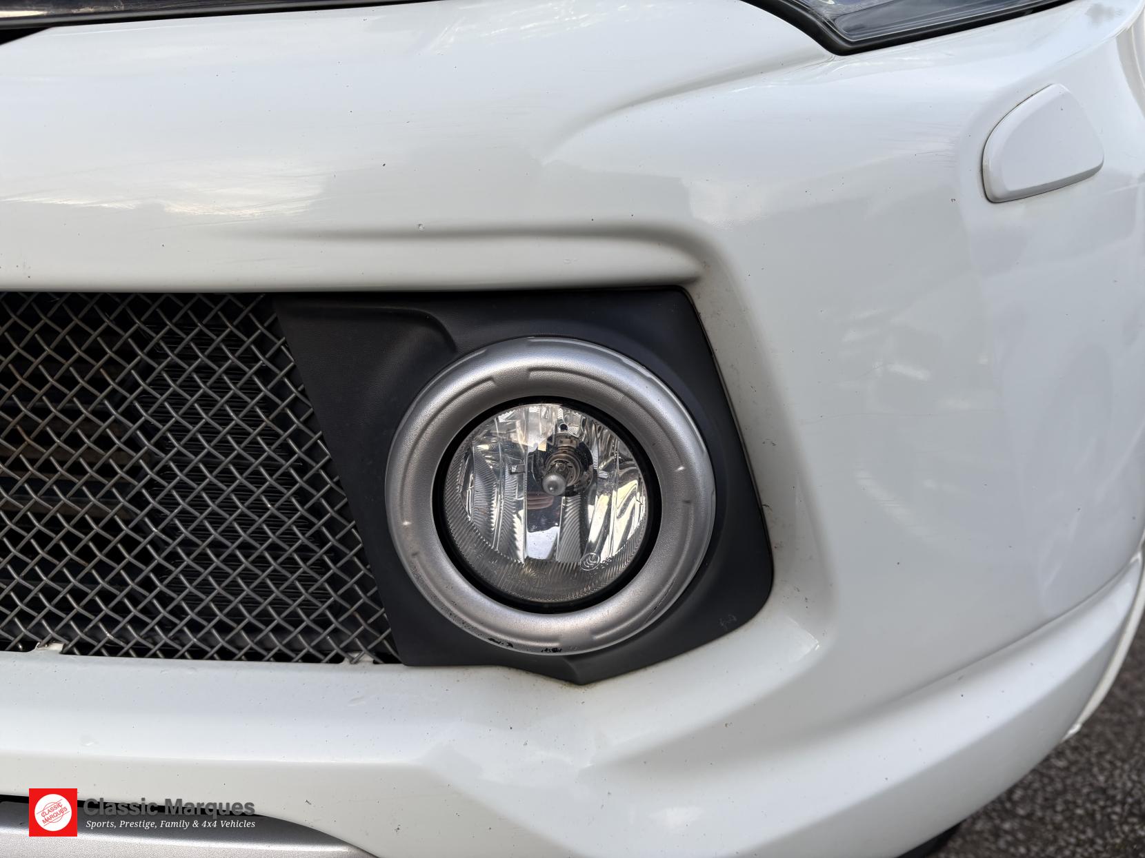 Mitsubishi L200 2.4 DI-D DC Barbarian Pickup Double Cab 4dr Diesel Manual 4WD Euro 6 (178 ps)