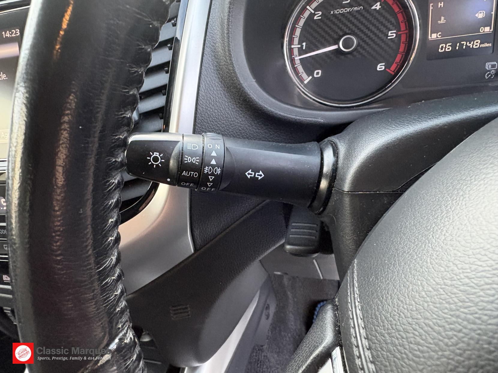 Mitsubishi L200 2.4 DI-D DC Barbarian Pickup Double Cab 4dr Diesel Manual 4WD Euro 6 (178 ps)