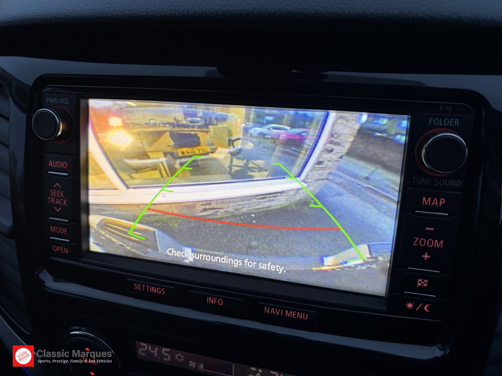 Mitsubishi L200 2.4 DI-D DC Barbarian Pickup Double Cab 4dr Diesel Manual 4WD Euro 5 (178 ps)