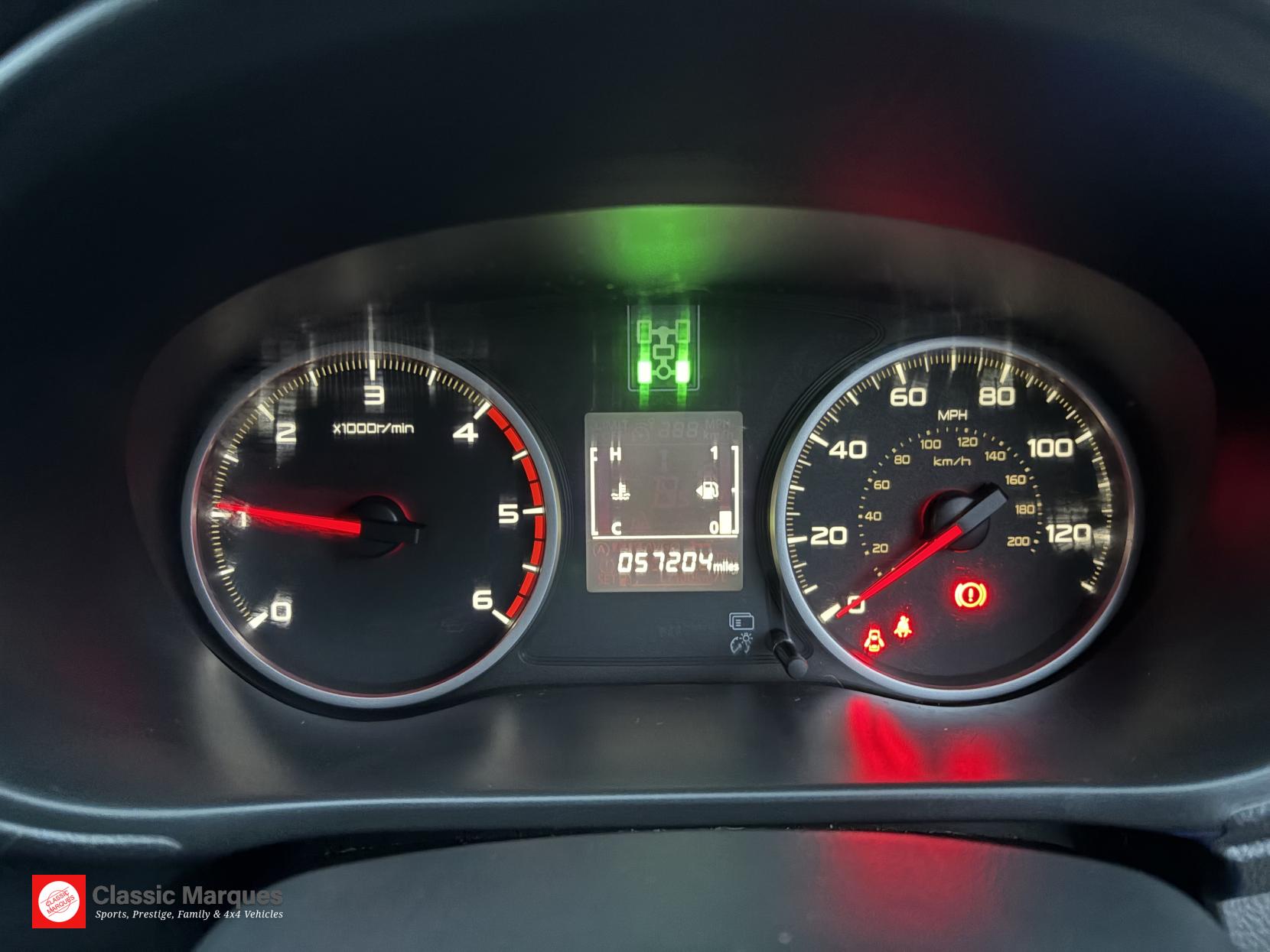 Mitsubishi L200 2.4 DI-D DC Barbarian Pickup Double Cab 4dr Diesel Manual 4WD Euro 5 (178 ps)