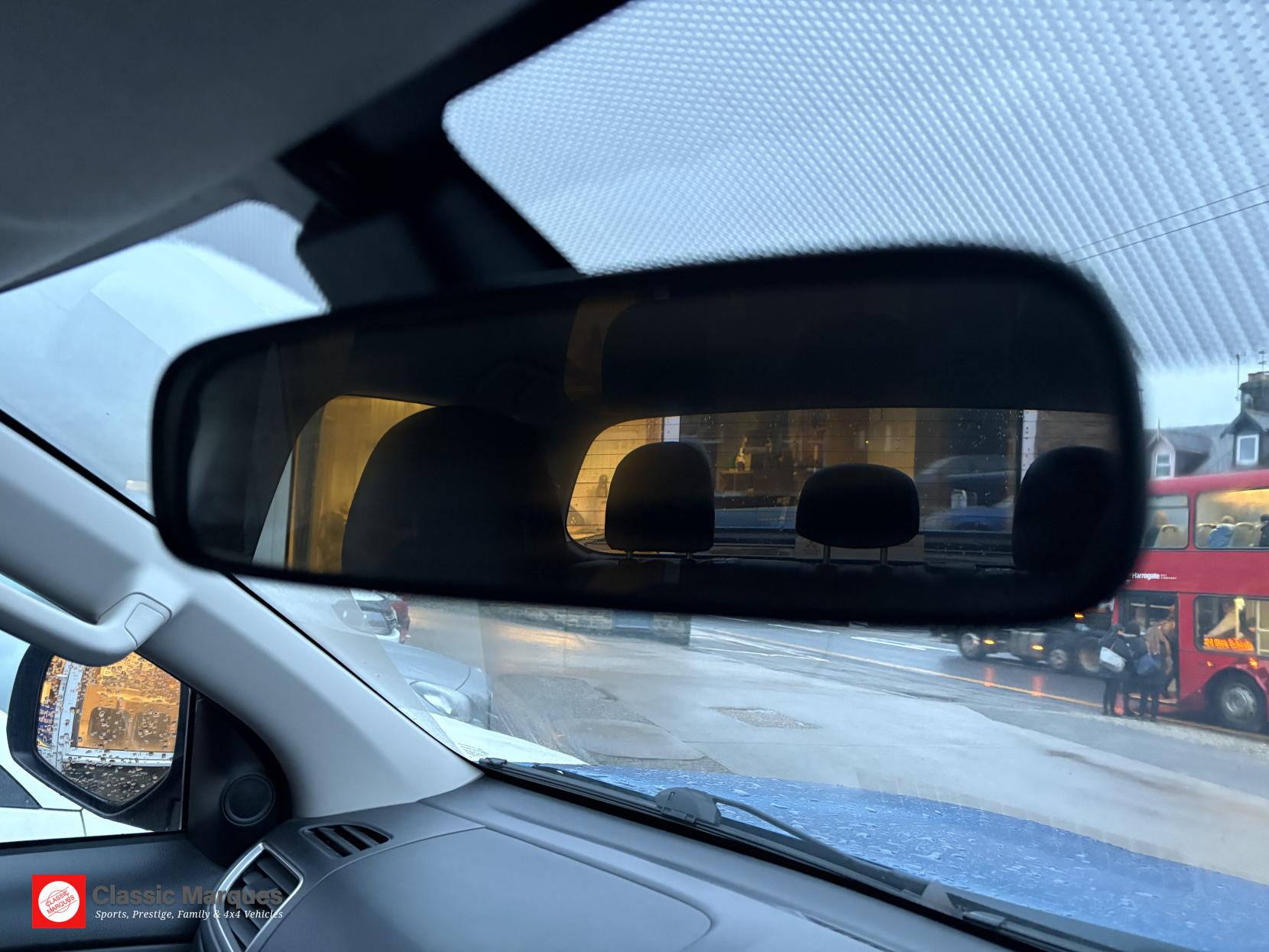 Mitsubishi L200 2.4 DI-D DC Barbarian Pickup Double Cab 4dr Diesel Manual 4WD Euro 5 (178 ps)