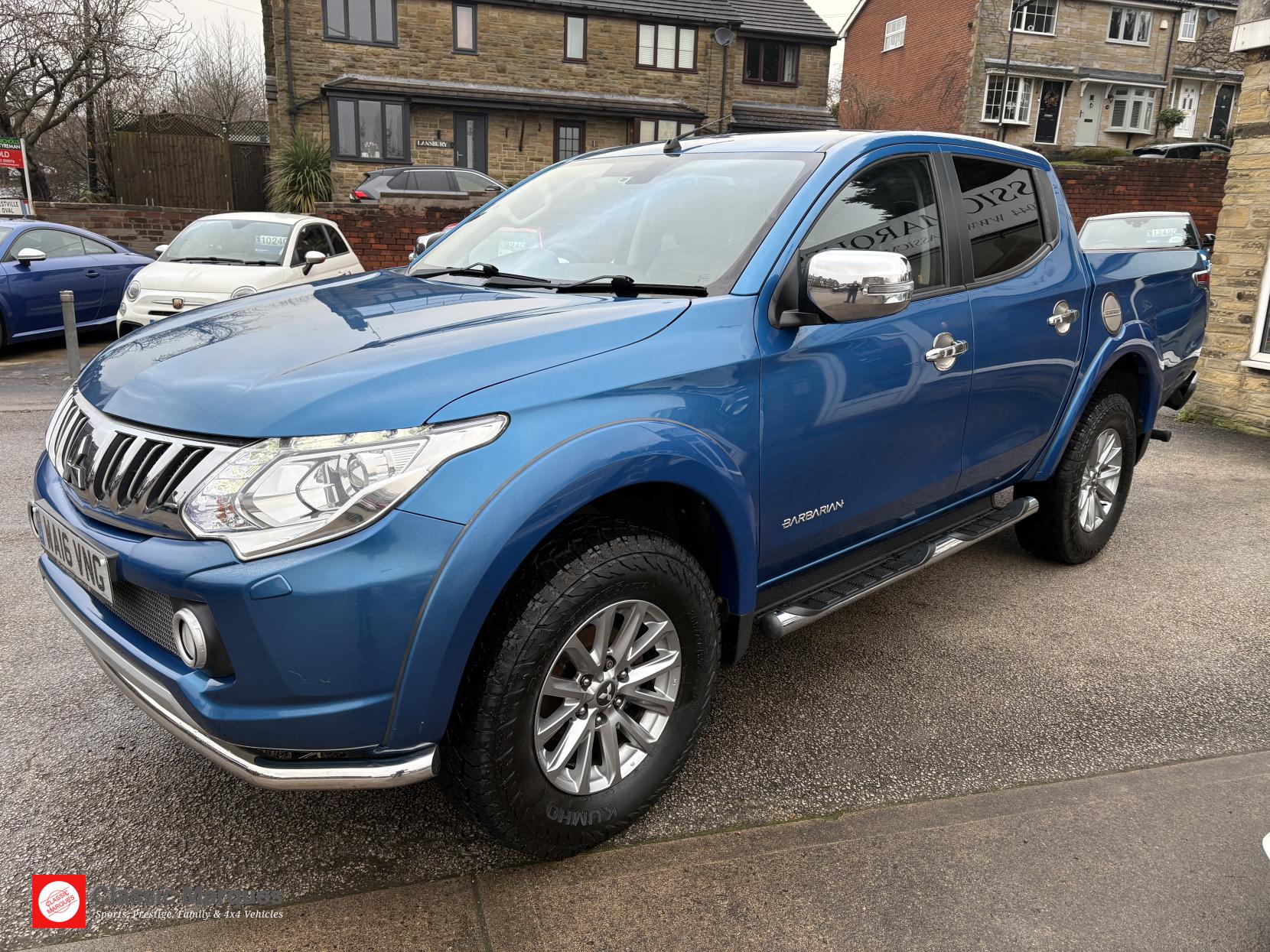 Mitsubishi L200 2.4 DI-D DC Barbarian Pickup Double Cab 4dr Diesel Manual 4WD Euro 5 (178 ps)