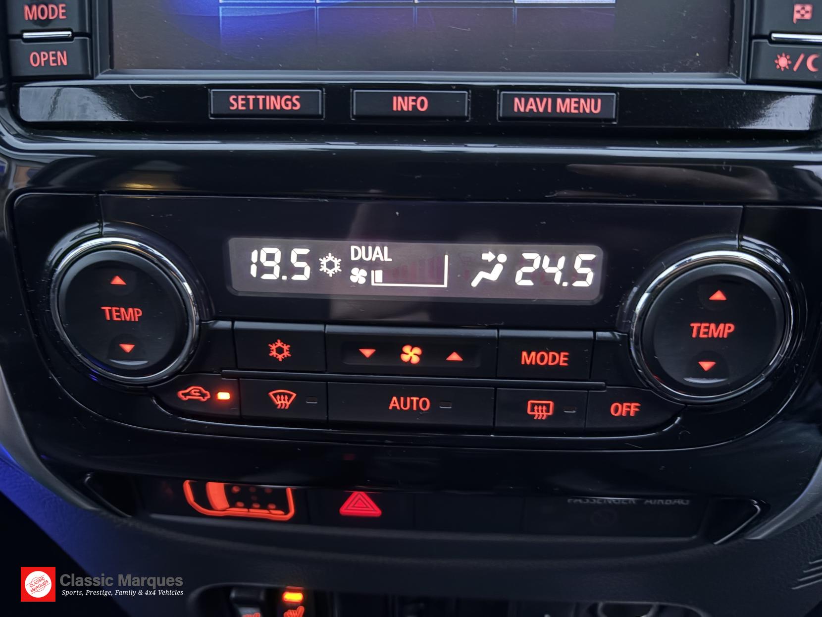 Mitsubishi L200 2.4 DI-D DC Barbarian Pickup Double Cab 4dr Diesel Manual 4WD Euro 5 (178 ps)